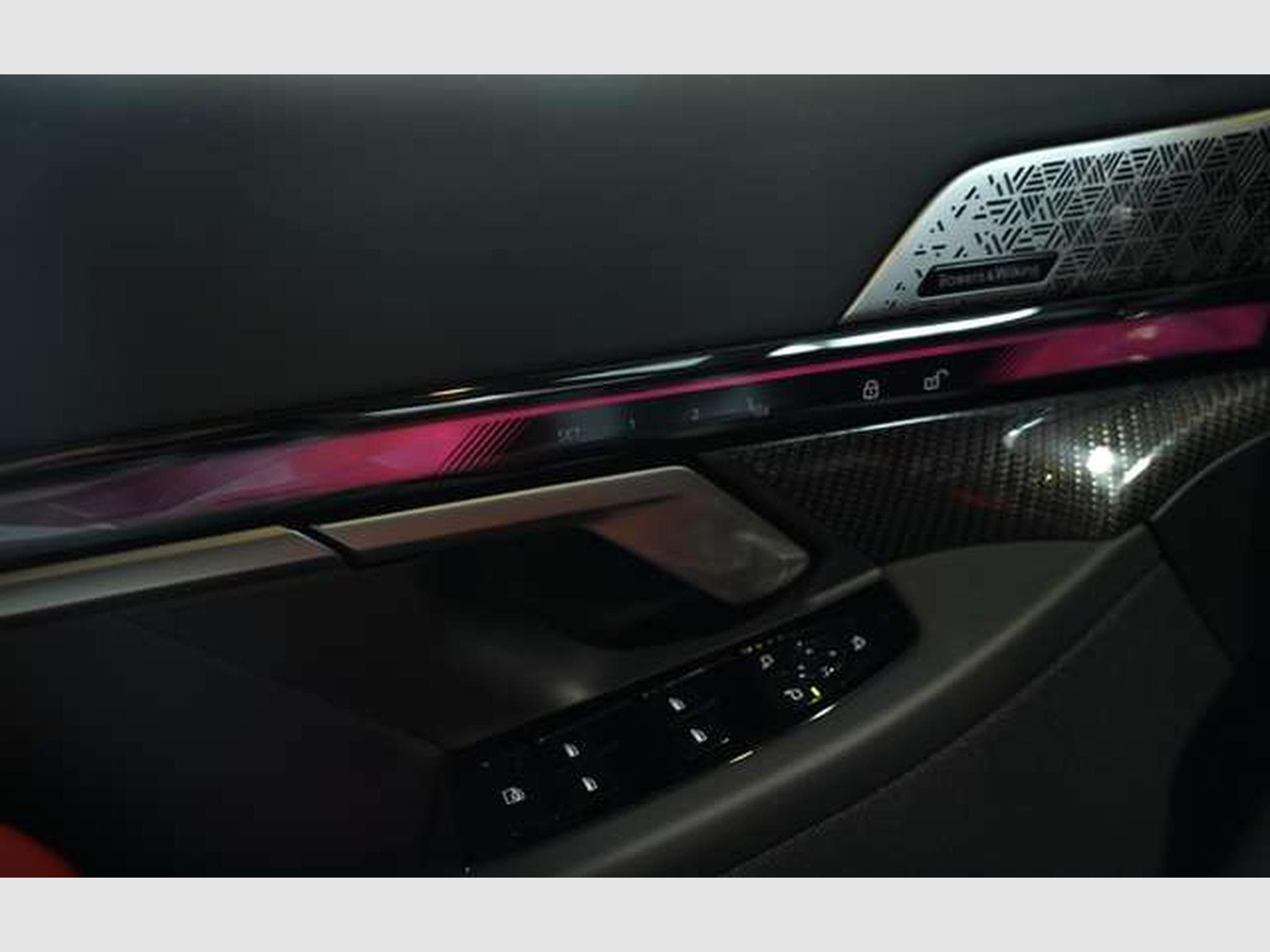 BMW M5 Touring 1.H *Carbon*Keramik*Grail*RossoCorsa (2025) - Photo 35