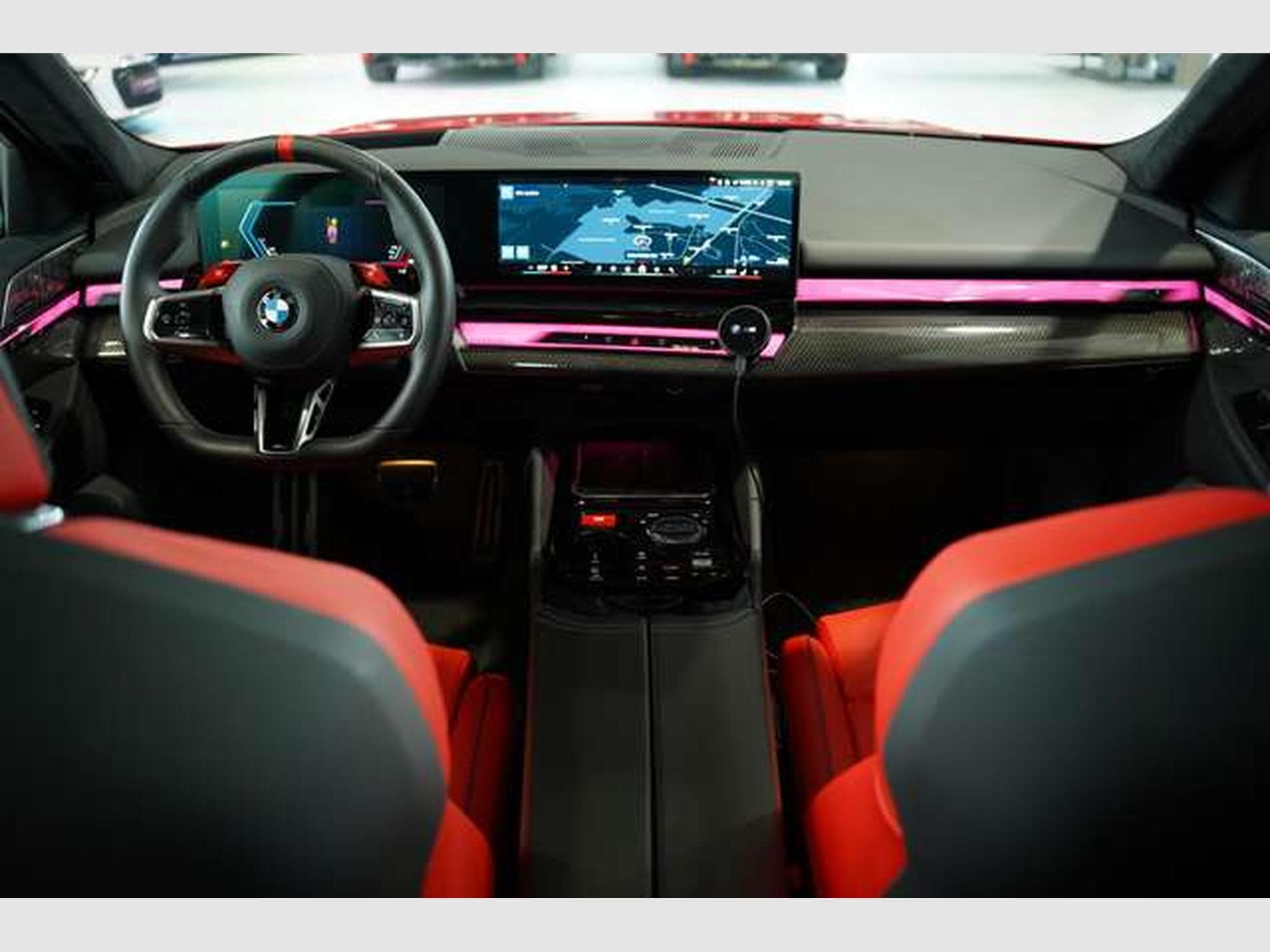 BMW M5 Touring 1.H *Carbon*Keramik*Grail*RossoCorsa (2025) - Photo 46