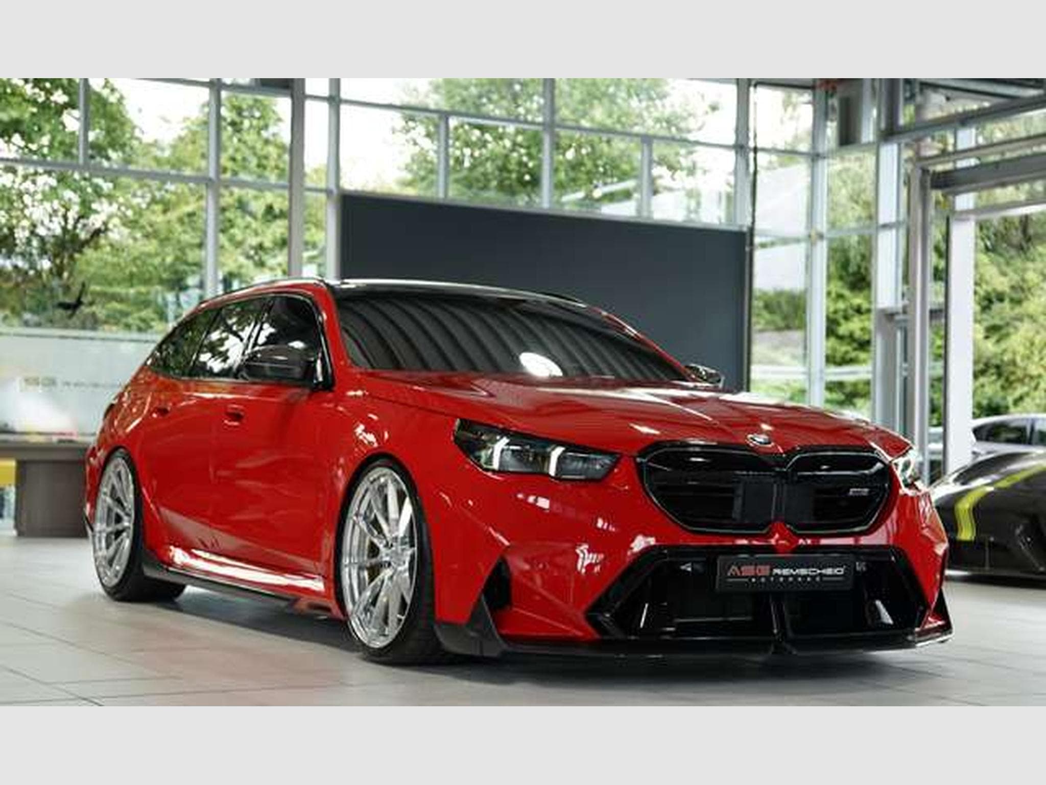 BMW M5 Touring 1.H *Carbon*Keramik*Grail*RossoCorsa (2025) - Photo 5