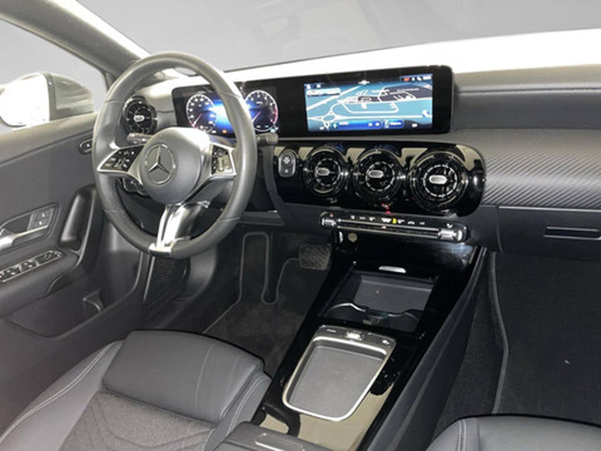 Mercedes A 180 Limousine 1.3 A Star Edition (2025) - Photo 7