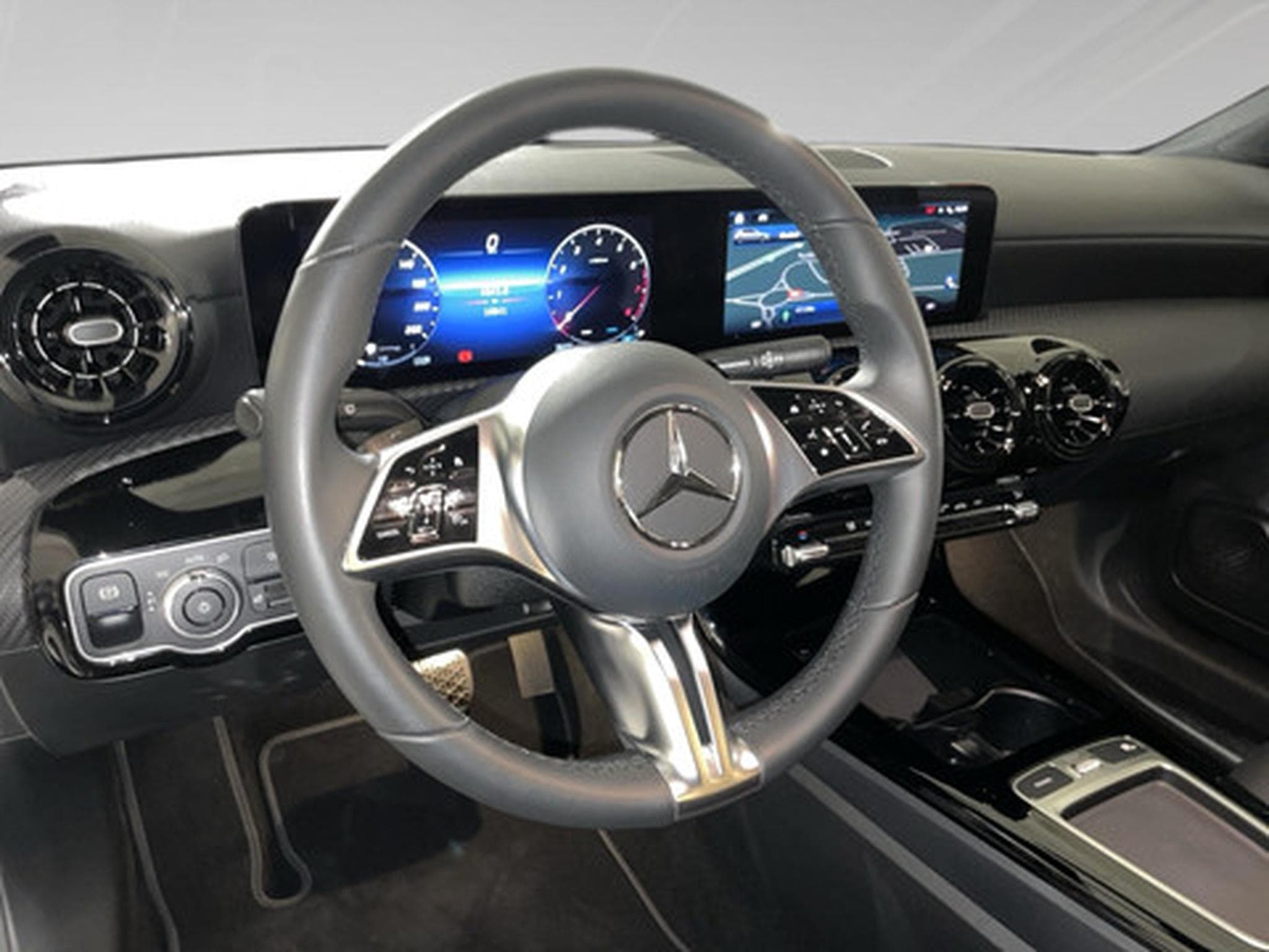 Mercedes A 180 Limousine 1.3 A Star Edition (2025) - Photo 8