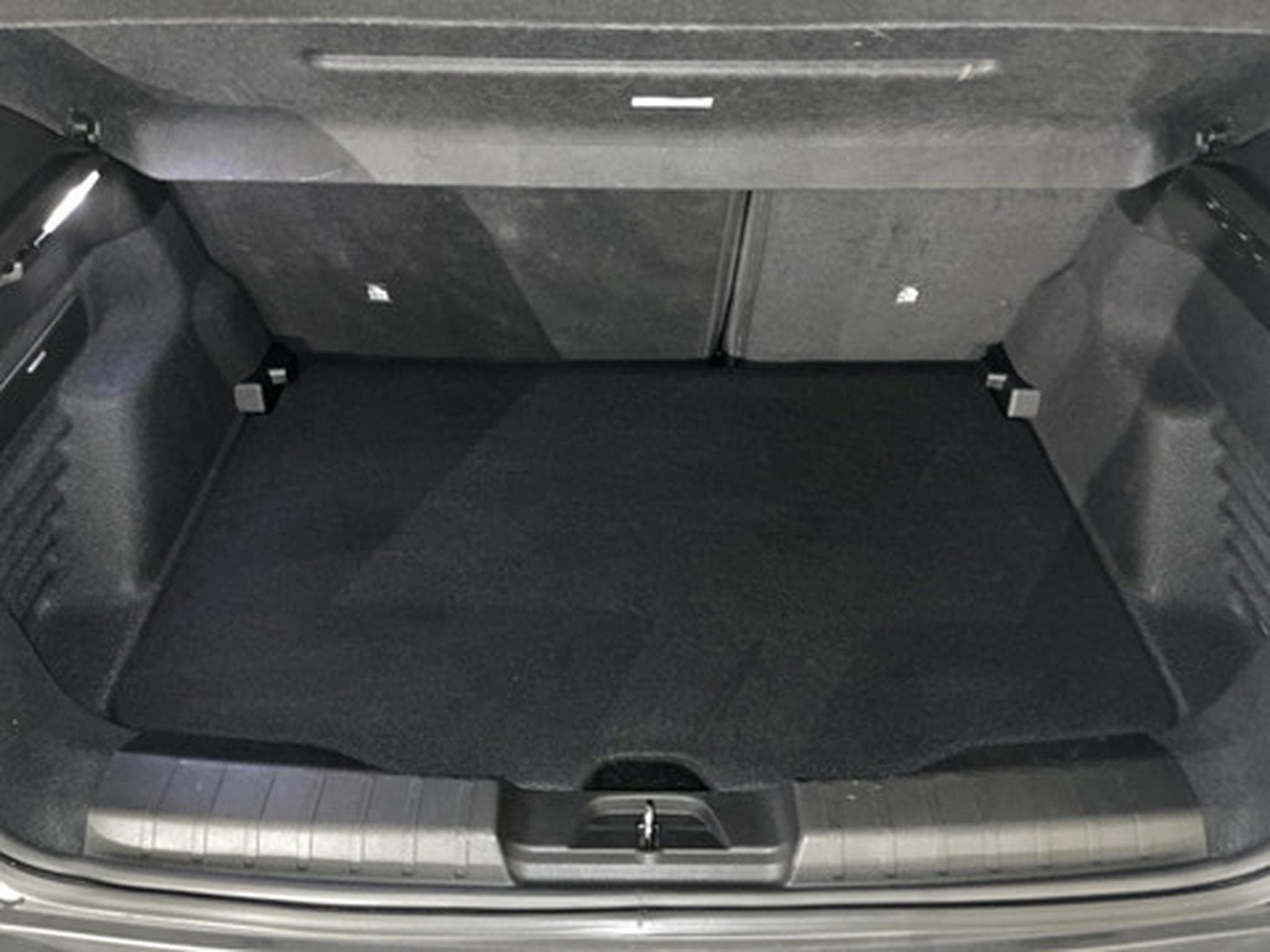 Jeep Avenger 1.2 Altitude MT6 (2025) - Photo 12