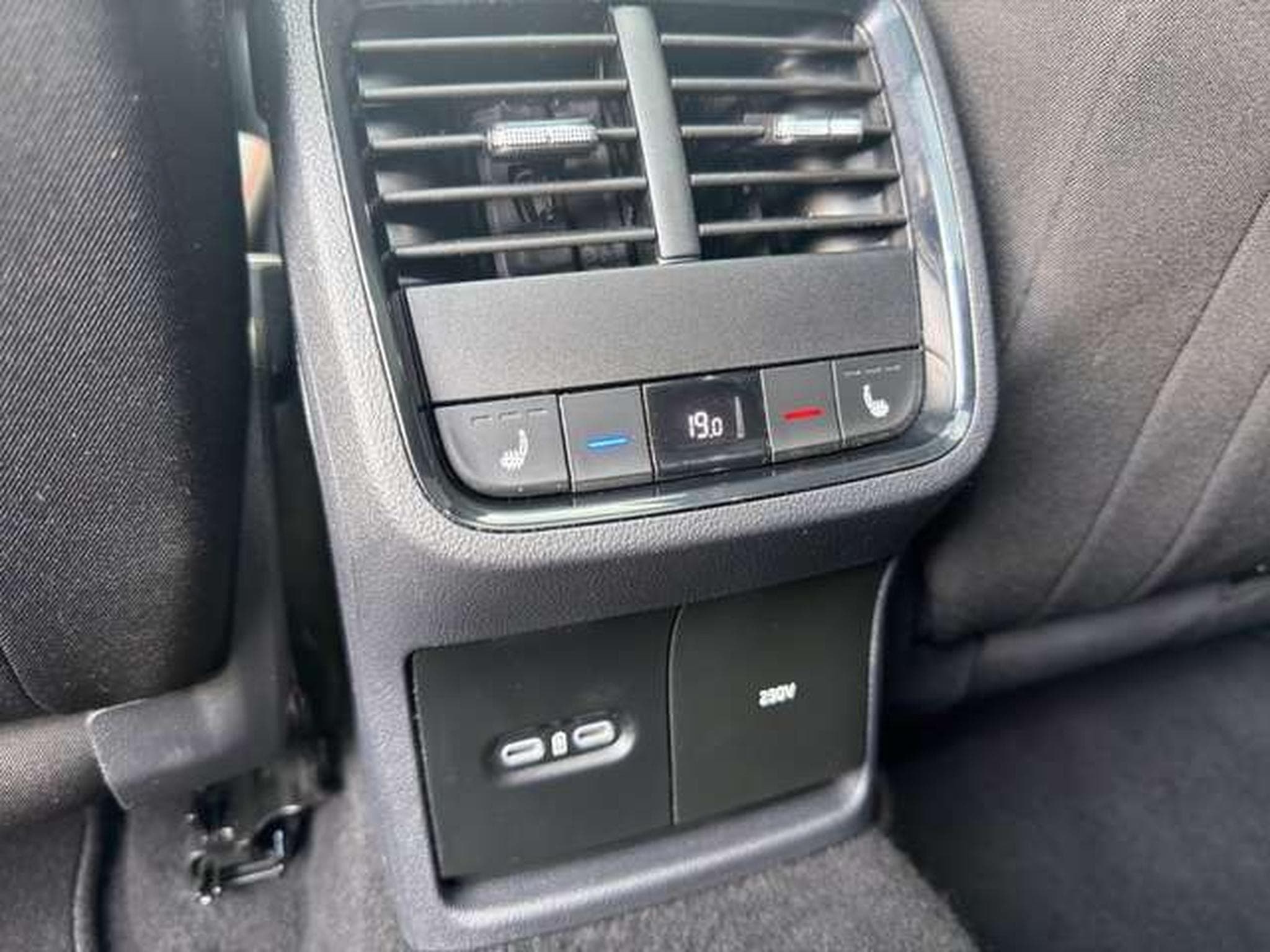 Skoda Octavia Combi RS/Pano/Side-As./360°/Columbus/AHK (2023) - Photo 24
