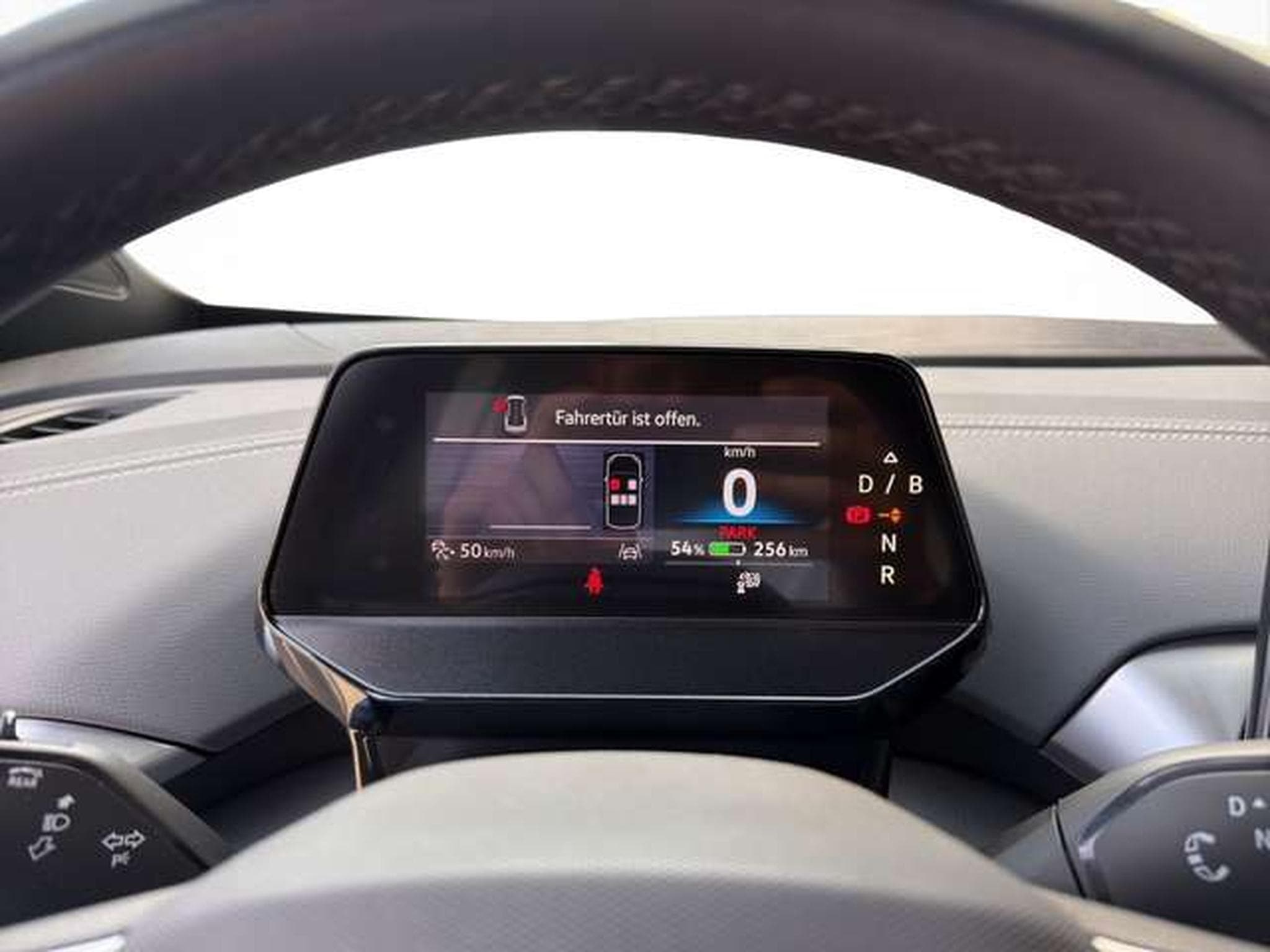 VW ID.4 Pro 210 kW pro/Design-P/AHK/SHZ/FHZ/Matrix (2024) - Photo 11
