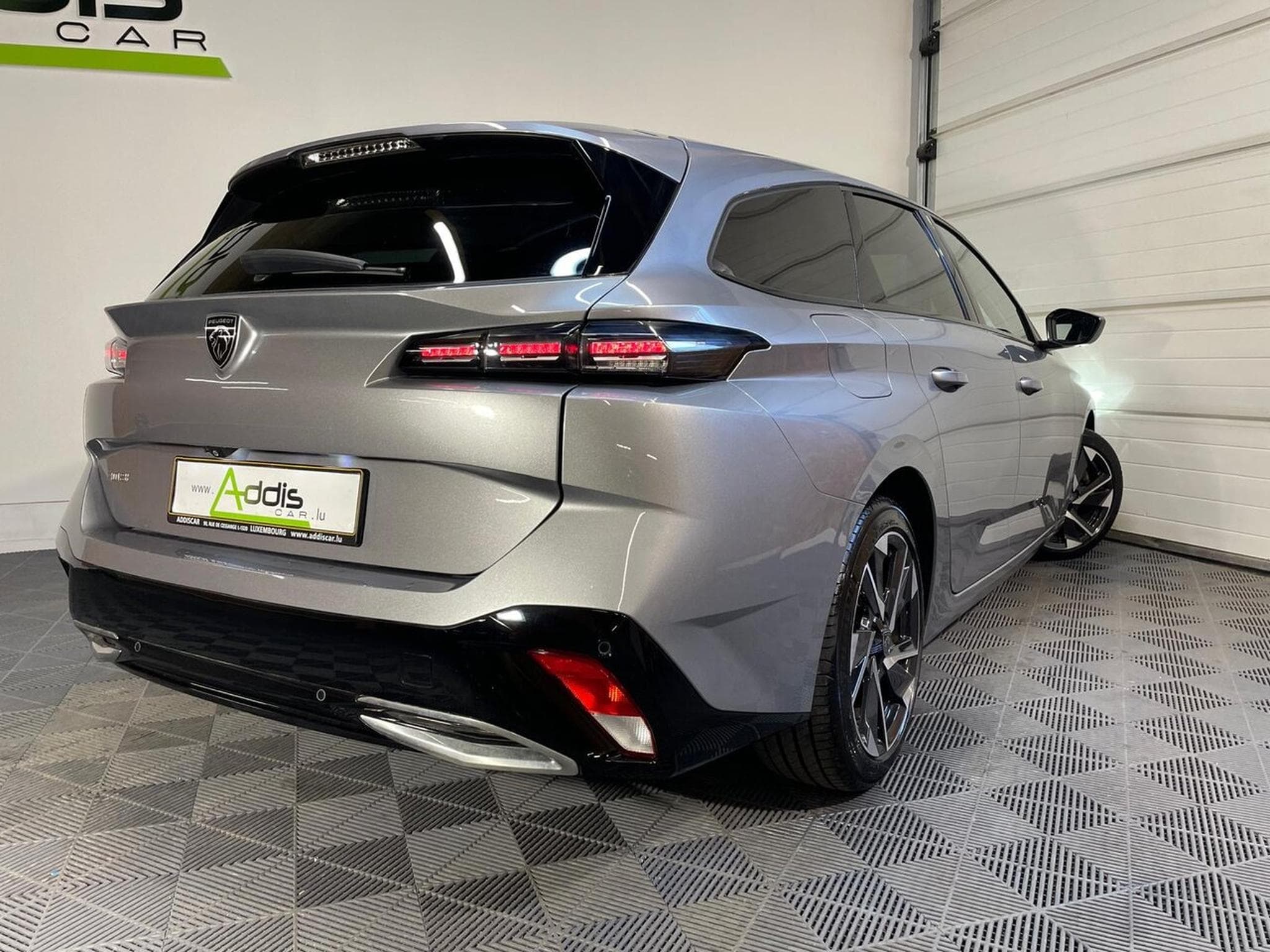 Peugeot 308 SW 1.5 BlueHDI 130 ALLURE EAT8 GPS CARPLAY (2022) - Photo 13