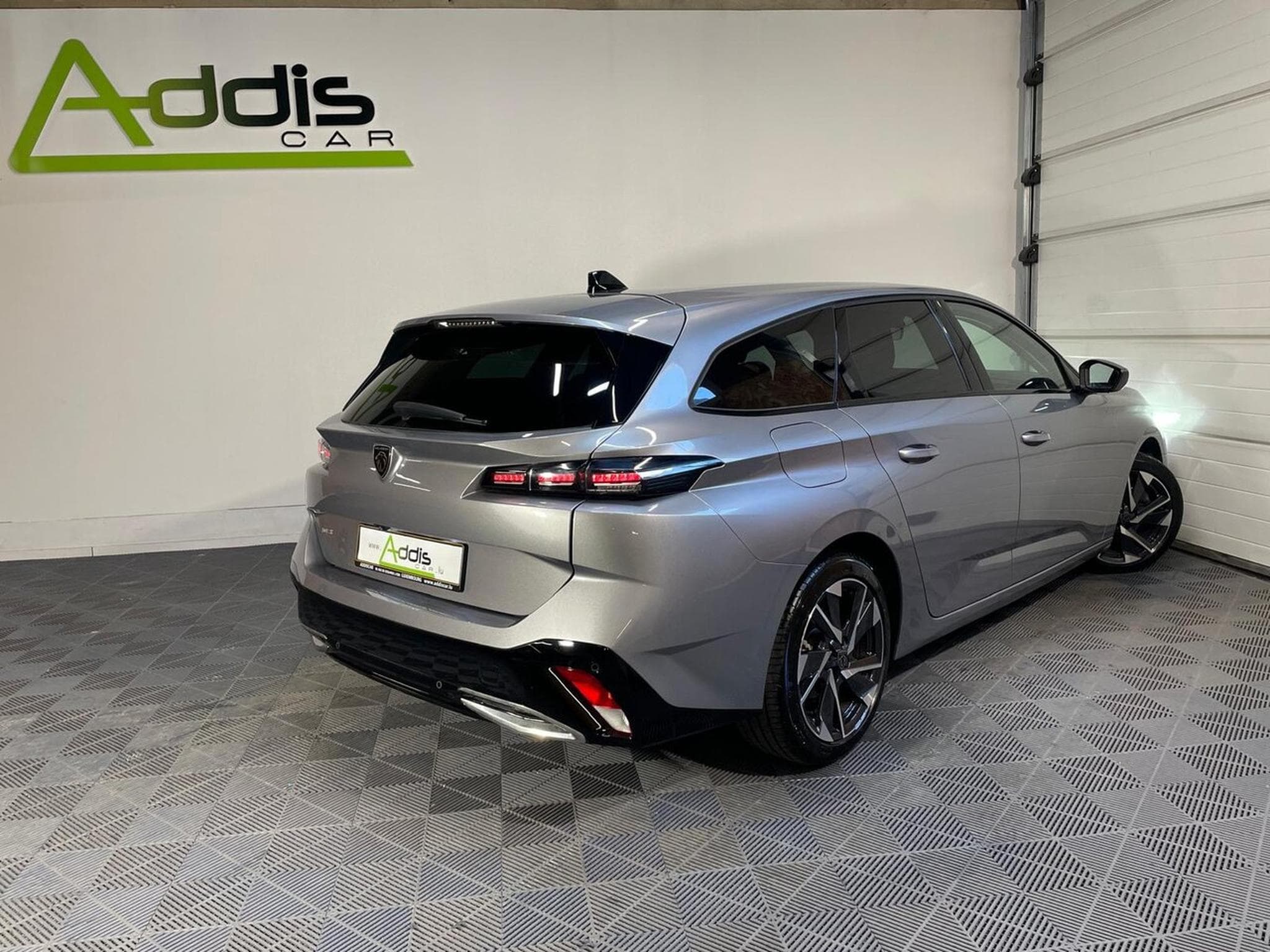 Peugeot 308 SW 1.5 BlueHDI 130 ALLURE EAT8 GPS CARPLAY (2022) - Photo 2