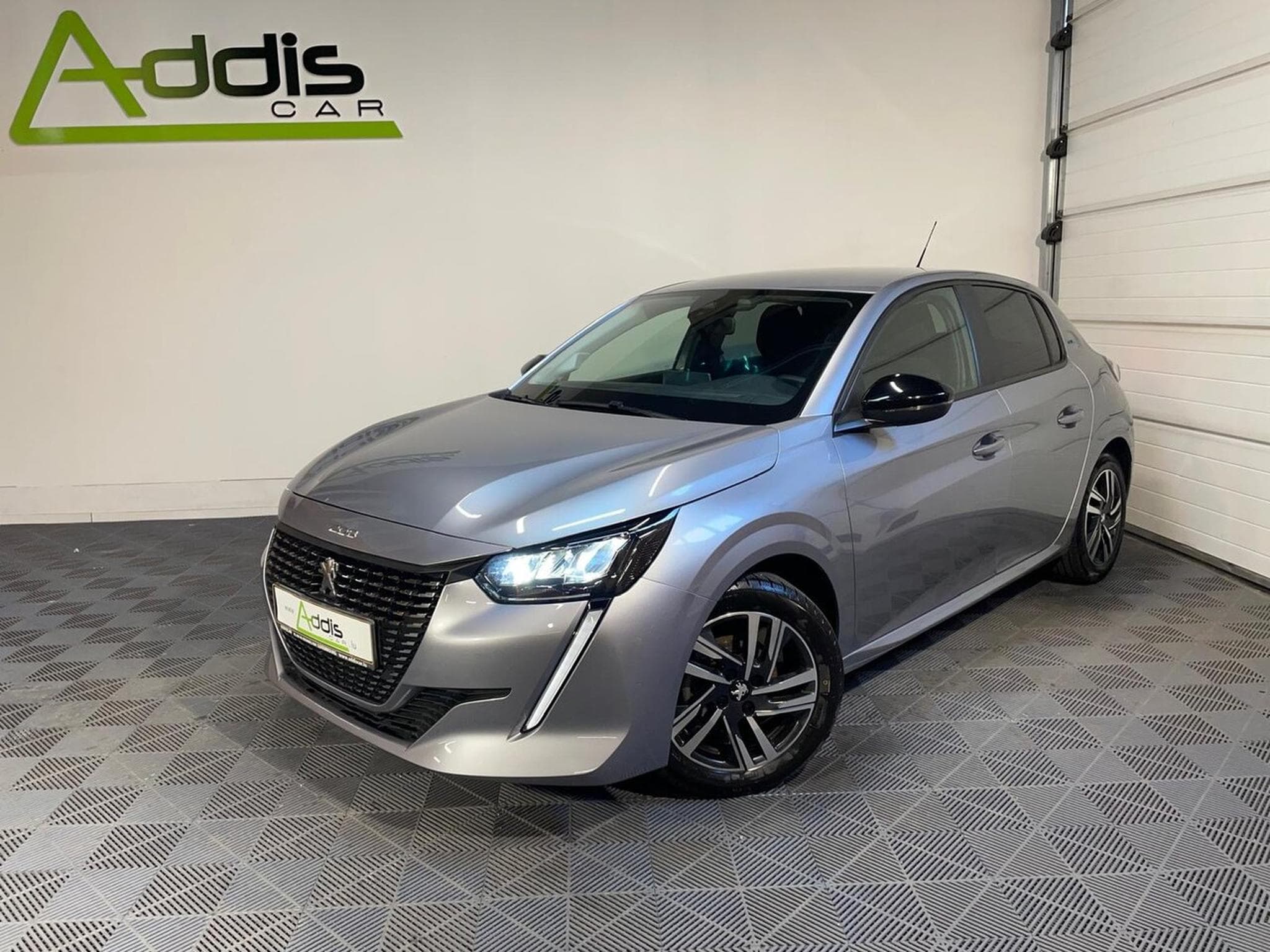 Peugeot 208 1.2 ESSENCE 75 CV ALLURE STYLE CARPLAY 5P (2023) - Photo 1