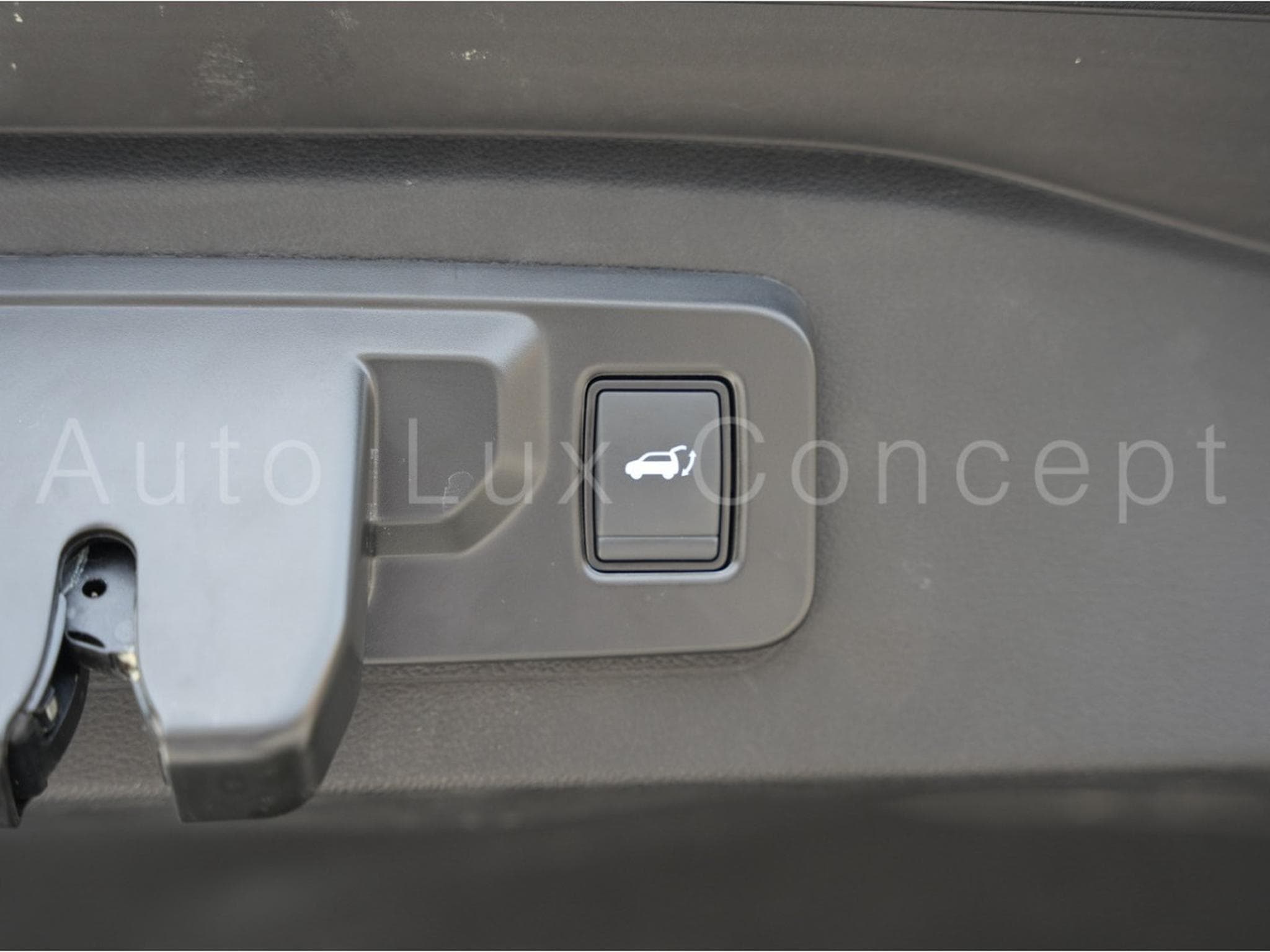 Renault Espace E-Tech Full Hybrid 200 Esprit Alpine 7 places (2025) - Photo 25
