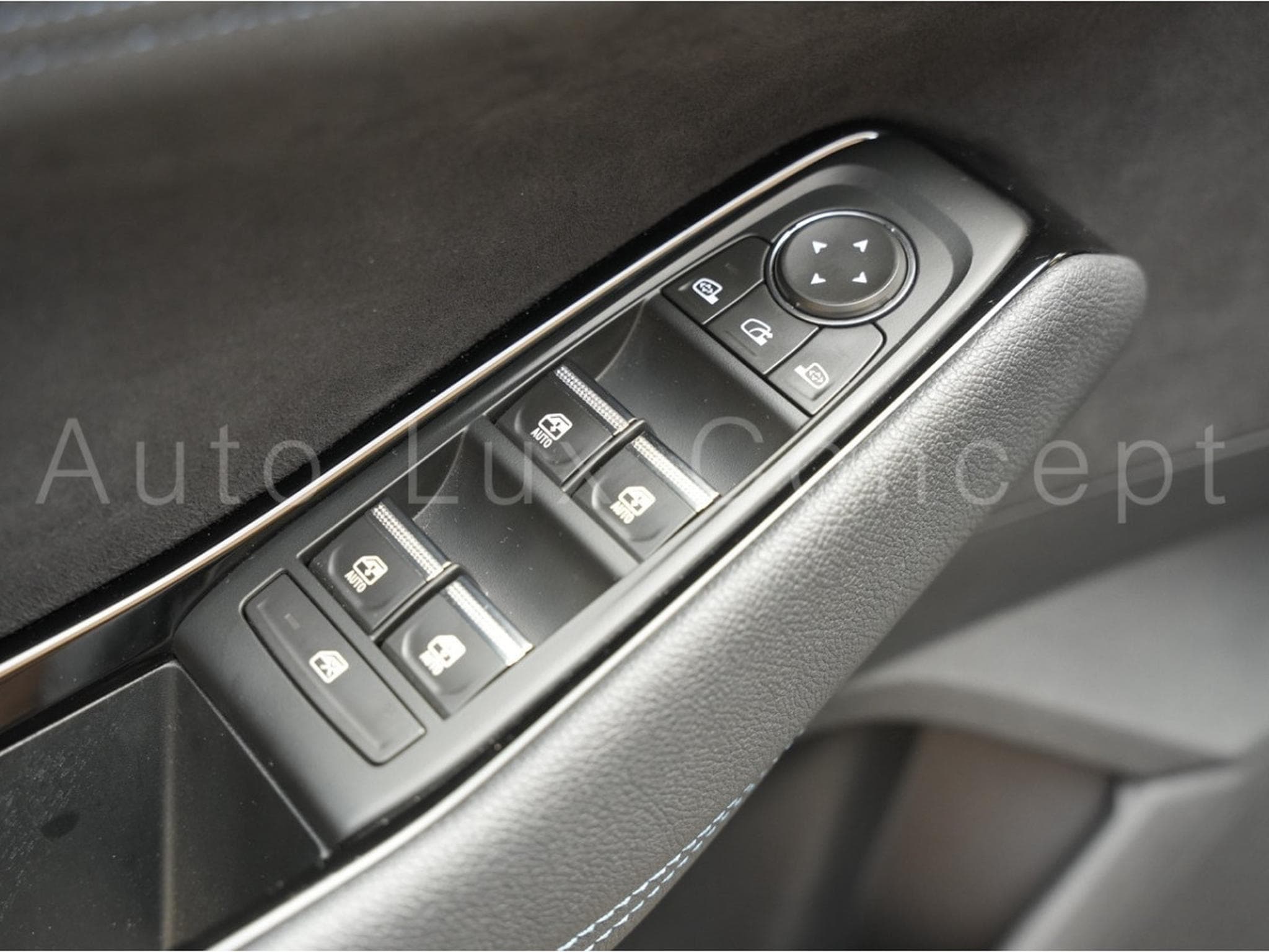 Renault Espace E-Tech Full Hybrid 200 Esprit Alpine 7 places (2025) - Photo 28