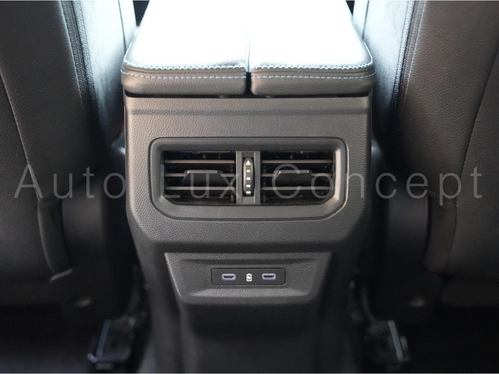 Renault Espace E-Tech Full Hybrid 200 Esprit Alpine 7 places (2025) - Photo 30