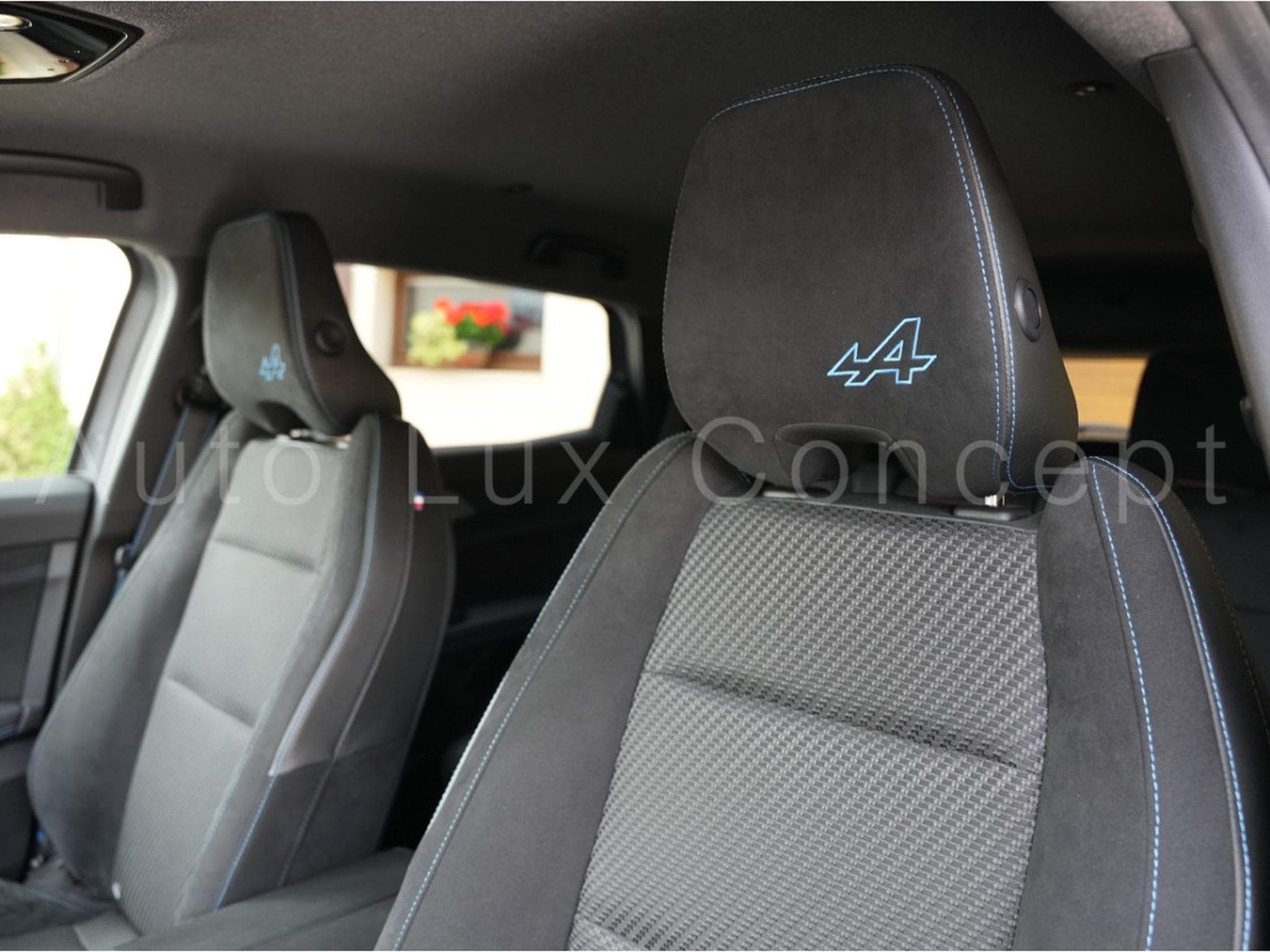 Renault Espace E-Tech Full Hybrid 200 Esprit Alpine 7 places (2025) - Photo 8