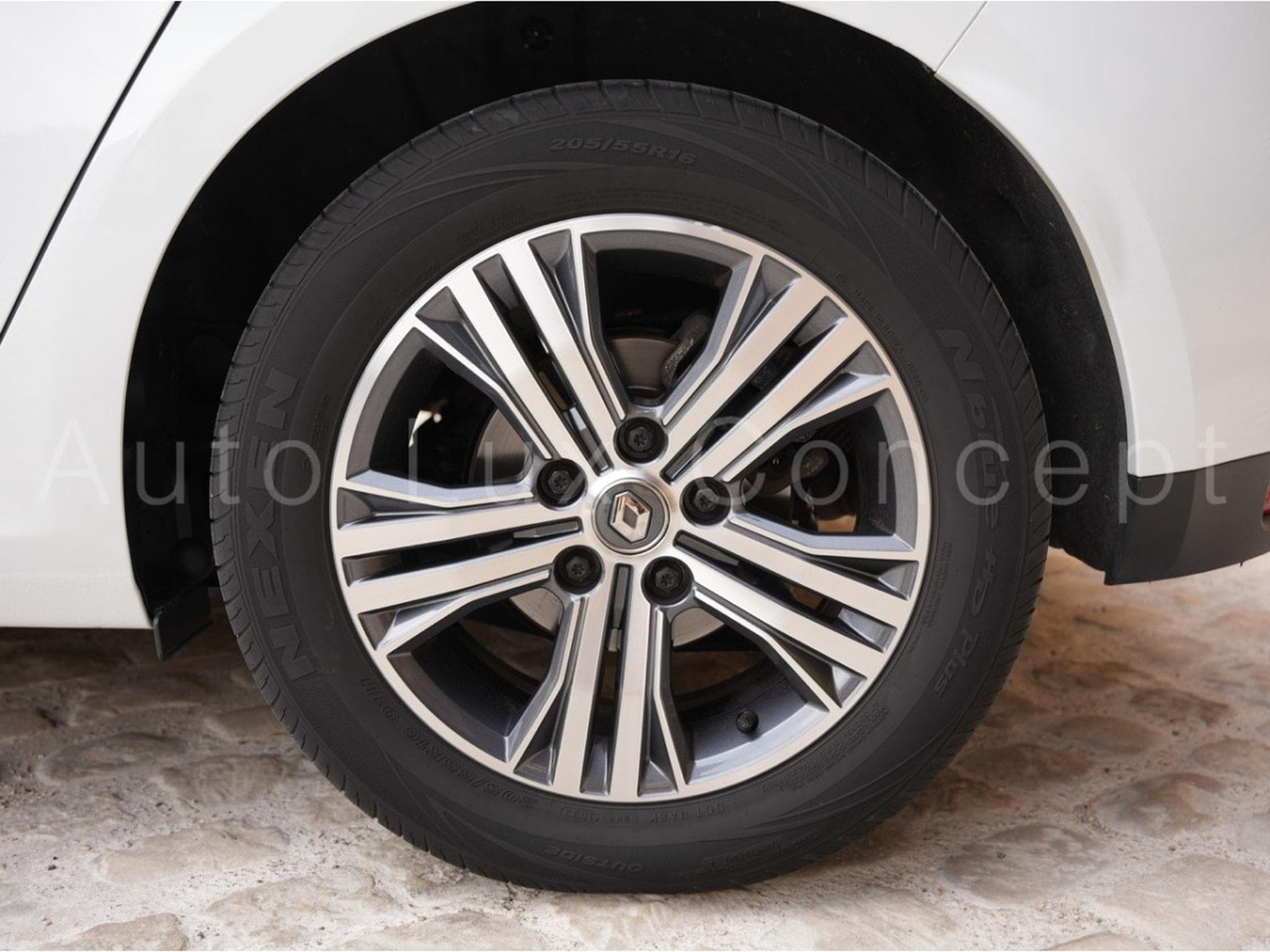 Renault Megane 1.5 dCi 115 EDC7 Equilibre (2024) - Photo 26