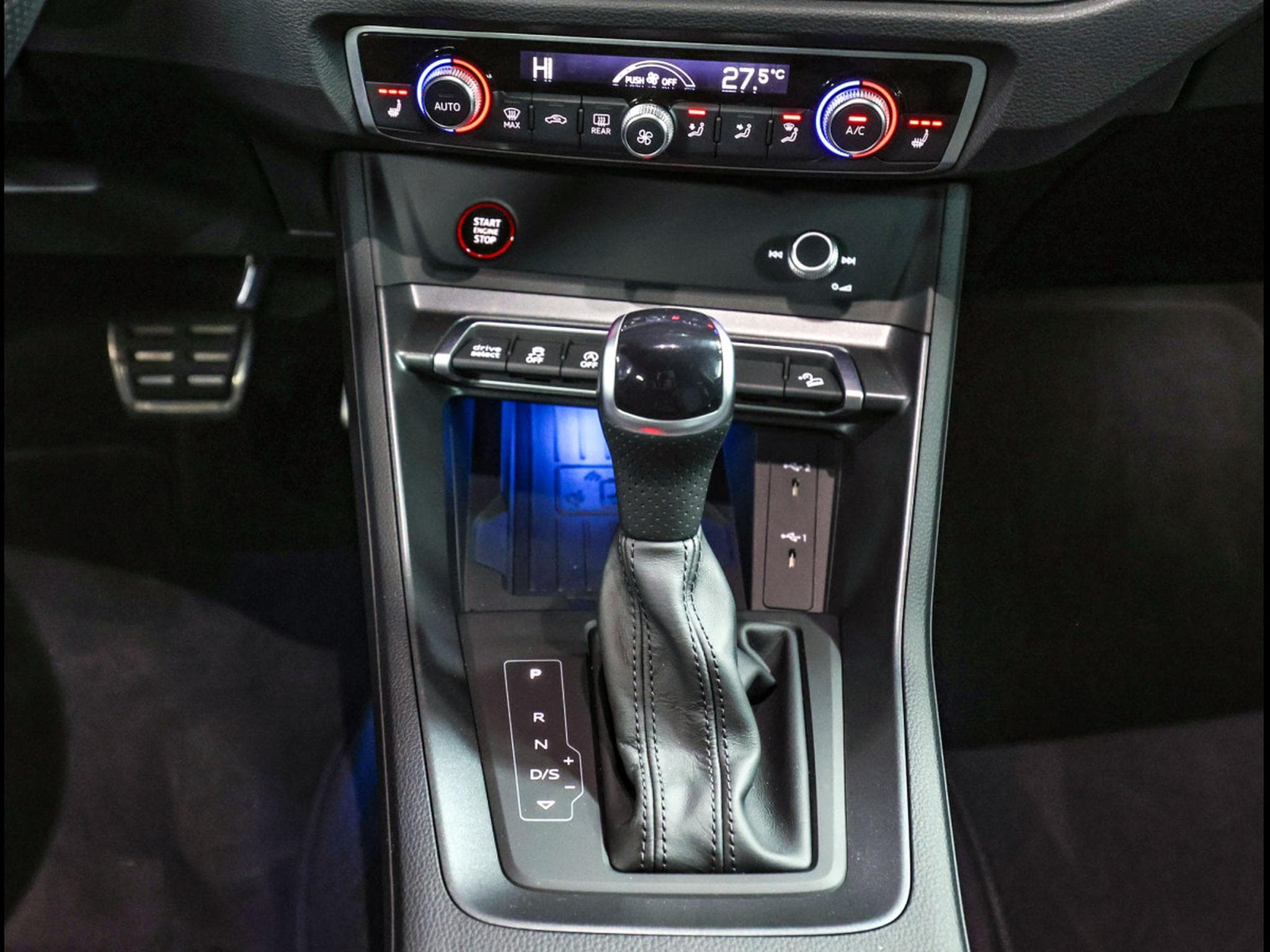 Audi RSQ3 SPORTBACK 2.5 TFSI QUATTRO S-TRONIC - PACK DESIGN NOIR - WAR (2023) - Photo 15