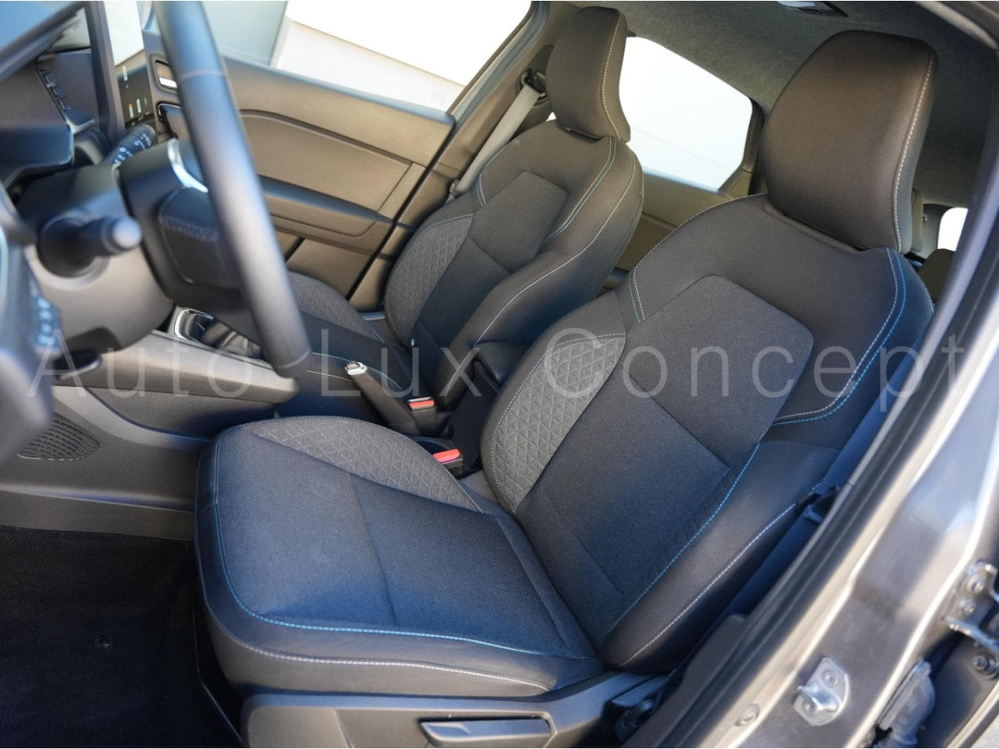 Renault Captur Eco-G 100 Evolution (2025) - Photo 7