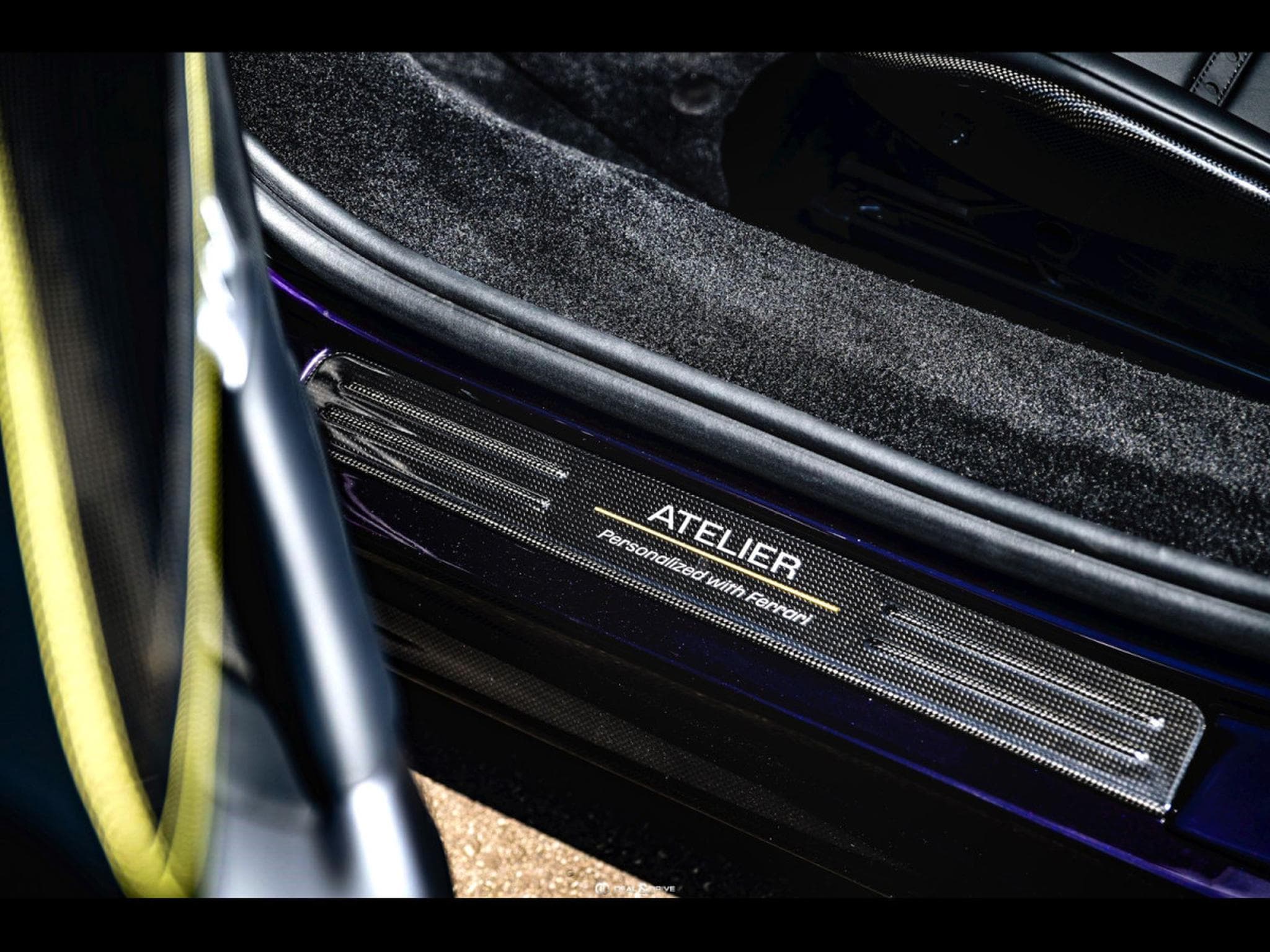 Ferrari SF90 ATELIER°24-MONTH WARRANTY°VIOLA HONG KONG - PPF - IMMAT. FR (2024) - Photo 21