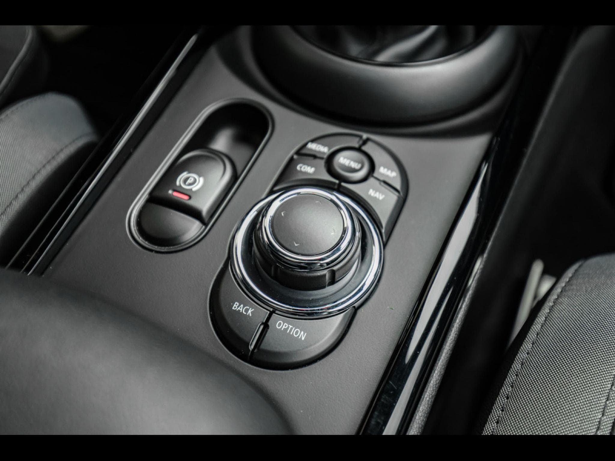 Mini Clubman John Cooper Works ALL4 - MIDNIGHT BLACK II (2022) - Photo 19