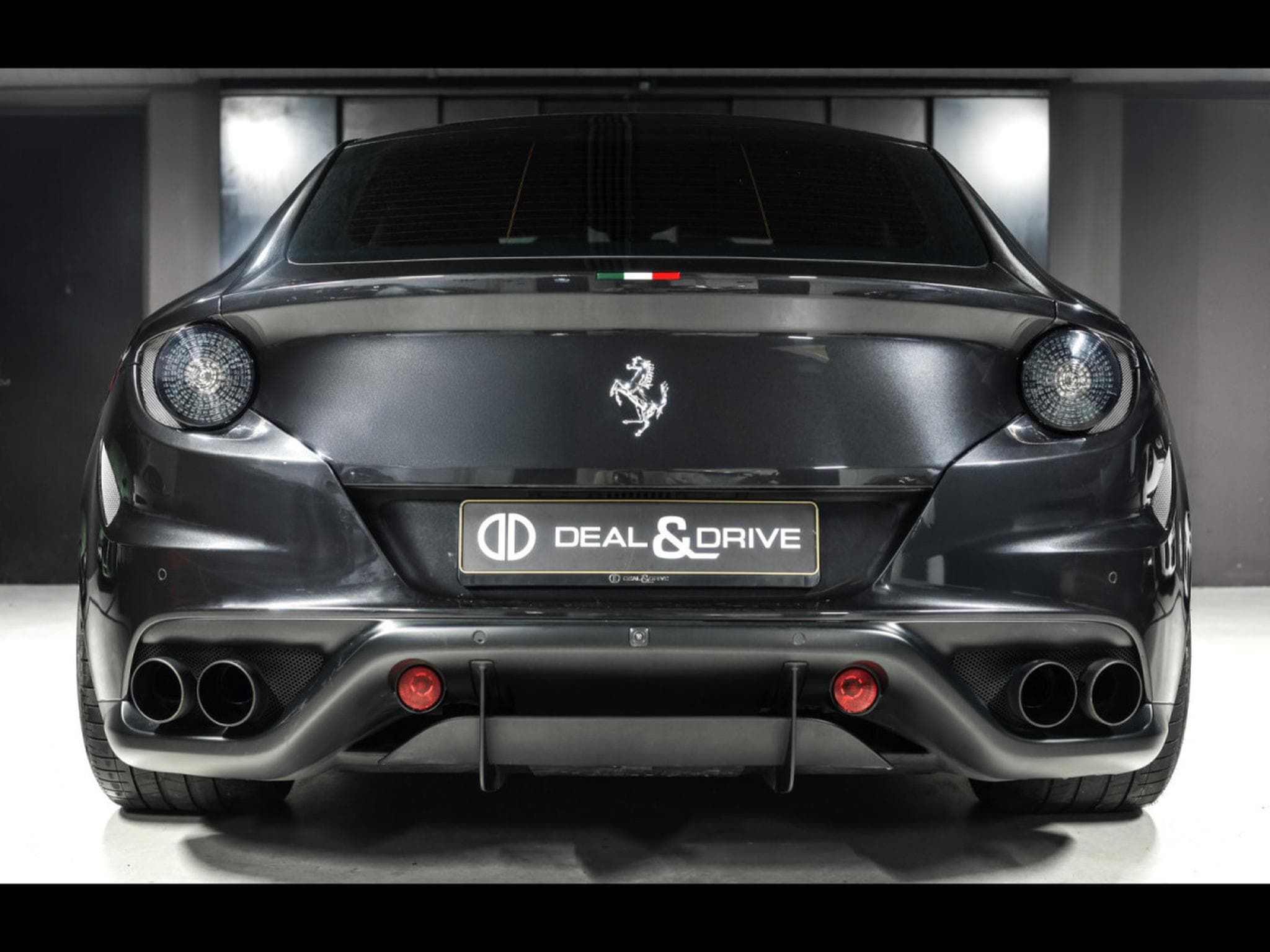 Ferrari FF 6.2 V12 4RM (661 CH) – NOVITEC (2013) - Photo 4
