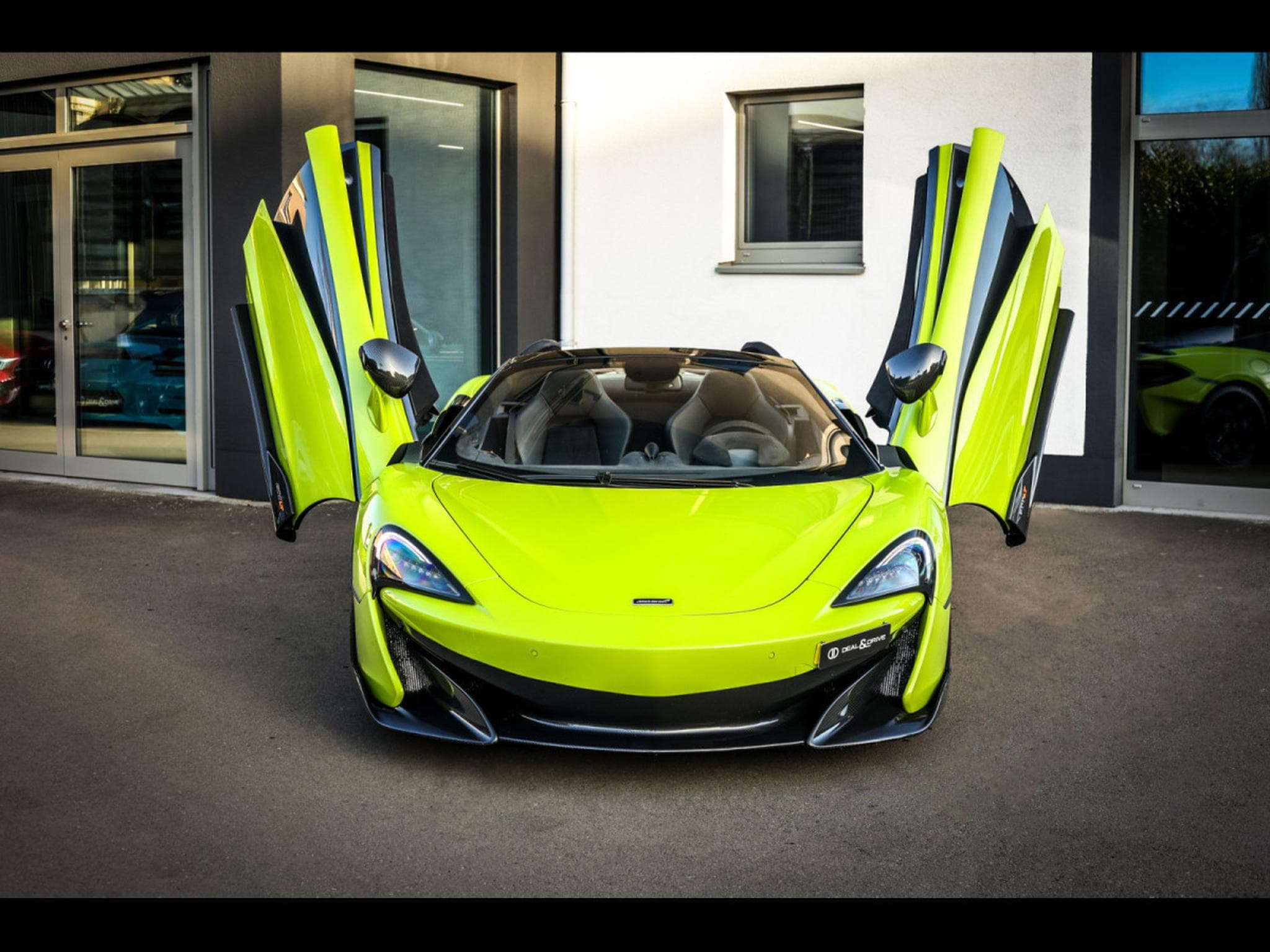 McLaren 600LT 3.8 V8 600 – PPF - LIME GREEN ELITE PAINT (2020) - Photo 5
