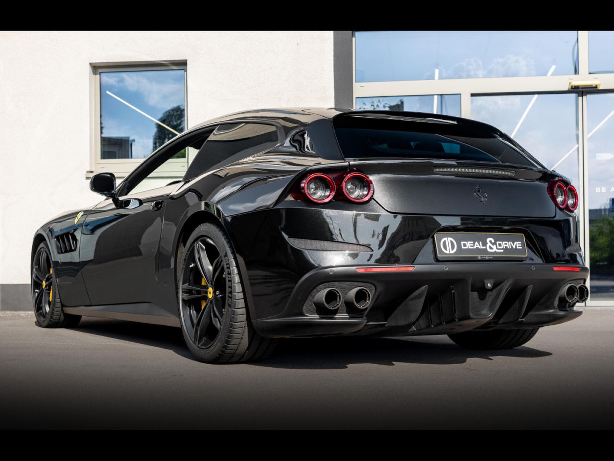 Ferrari GTC4 Lusso 6.3 V12 (690 CH) - NERO DAYTONA - IMMAT FR. - PPF - NEW FERR (2018) - Photo 3