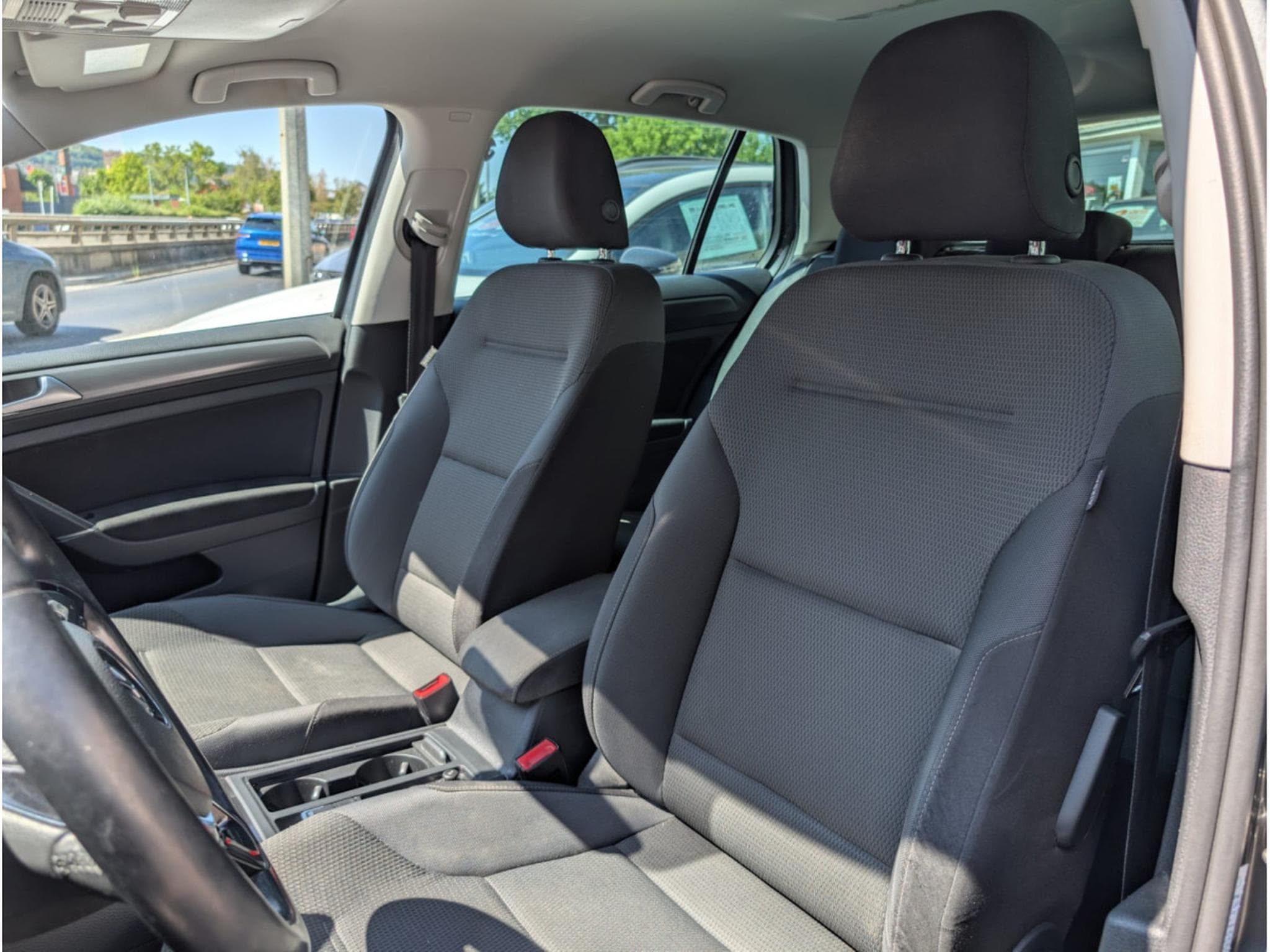 VW Golf COMFORTLINE VII 1.0 TSI 110CV DSG * GARANTIE 36 MOIS * (2018) - Photo 7