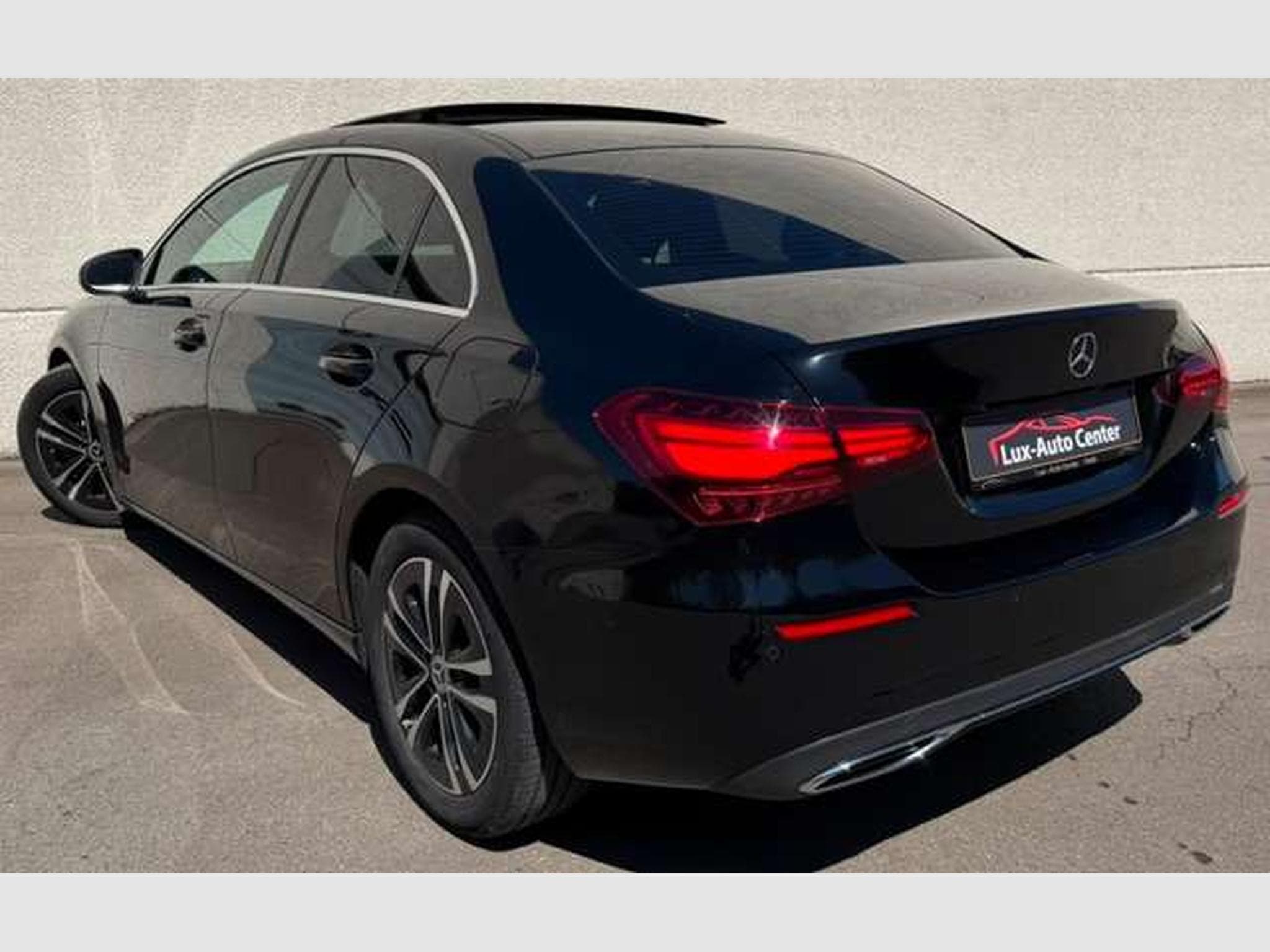 Mercedes A 180 A 180 Luxury Line Automatique // Garantie 12 Mois✅ (2023) - Photo 7