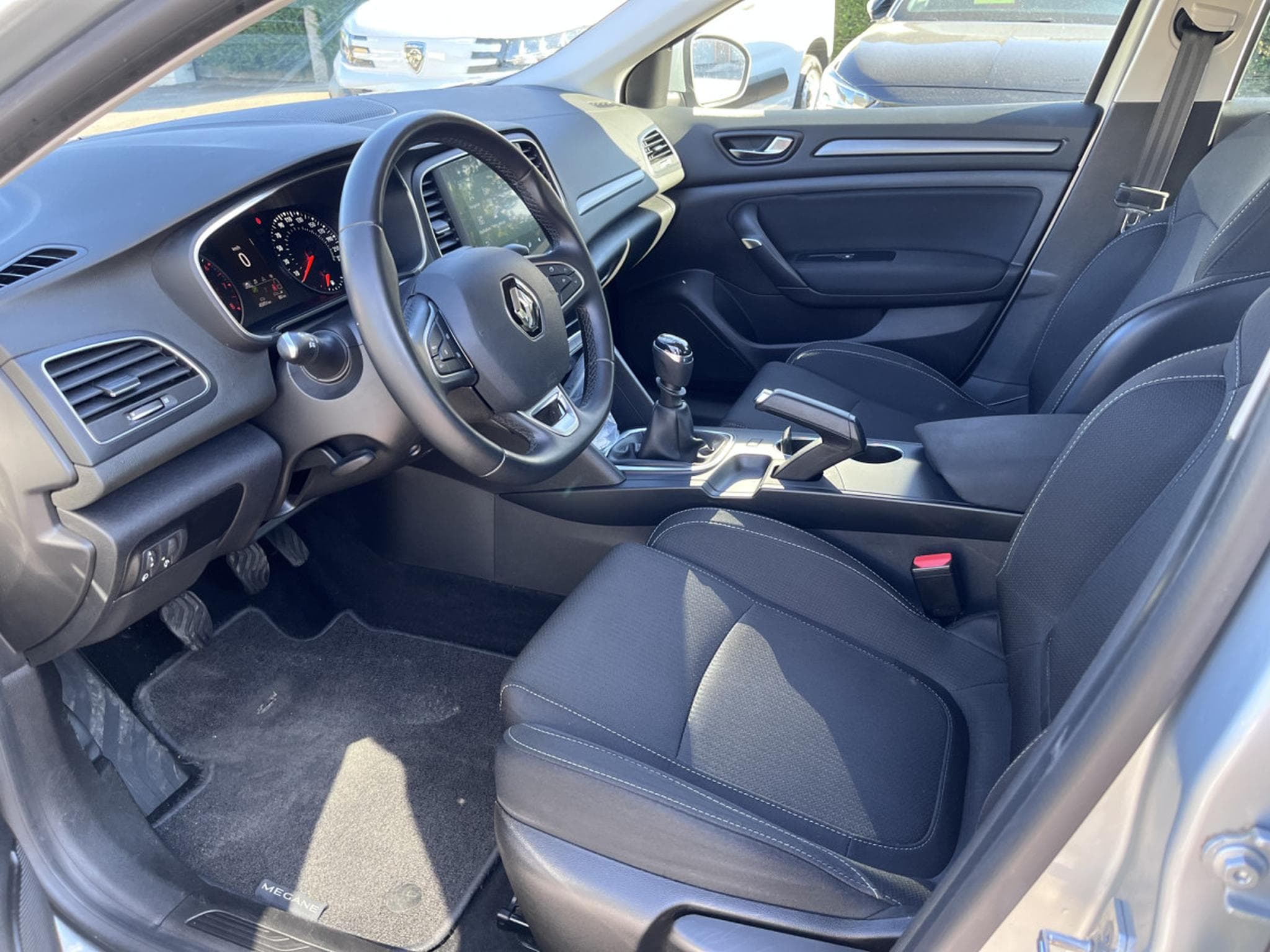 Renault Megane Megane Berline TCe 120 Corporate Edition (2022) - Photo 10