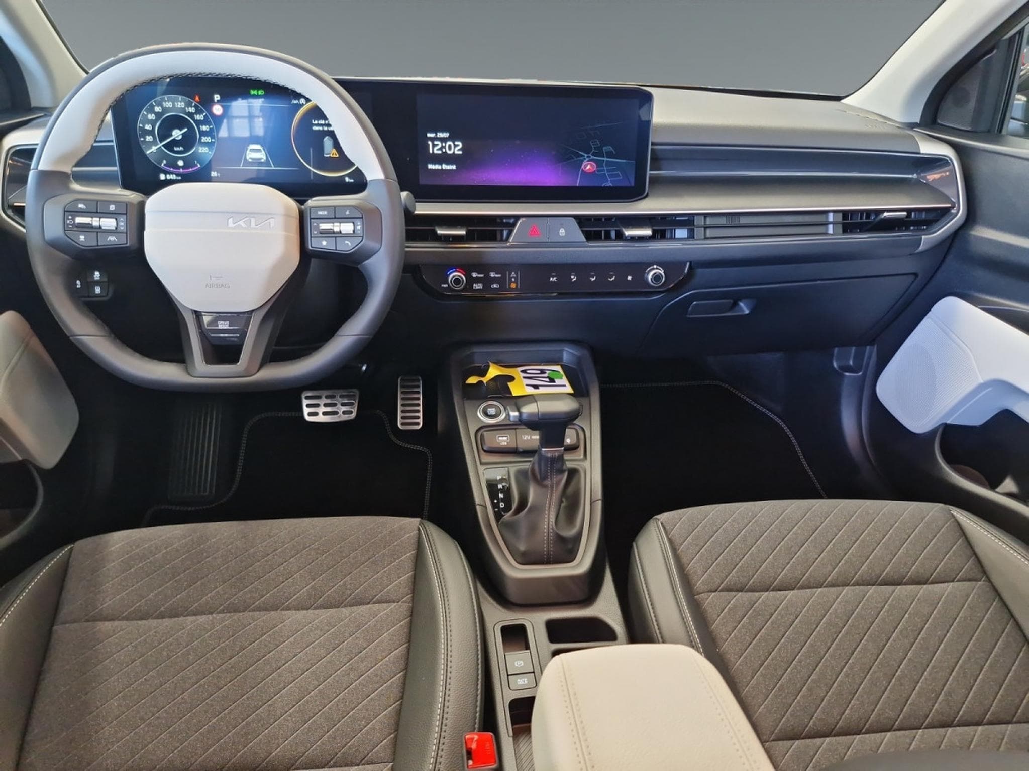 Kia Stonic GT Line 1.0 T-GDI 100 DCT (2026) - Photo 13