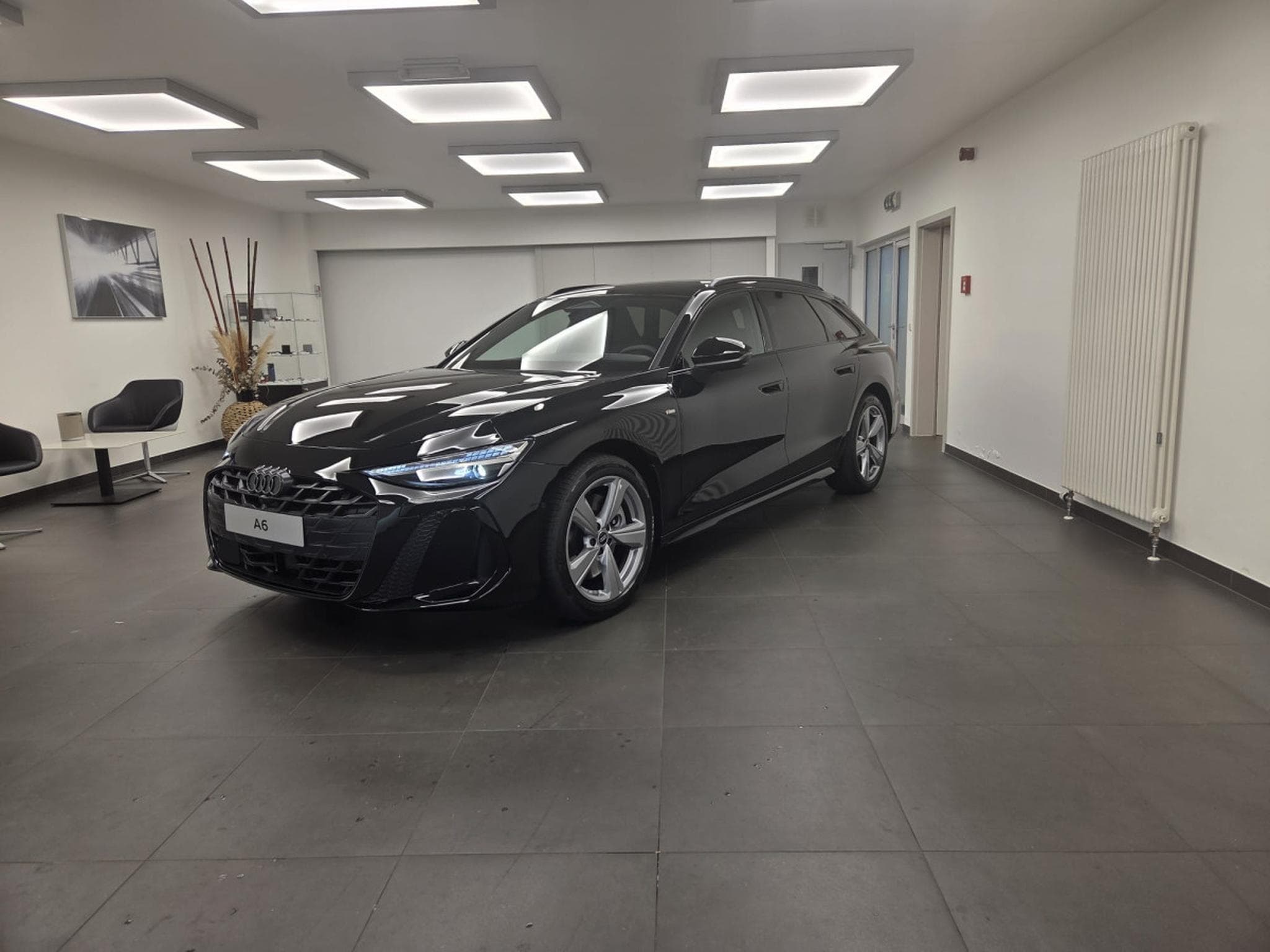 Audi A6 Avant S Line 204 CV / 150 kW TDI quattro S tronic (2026) - Photo 1