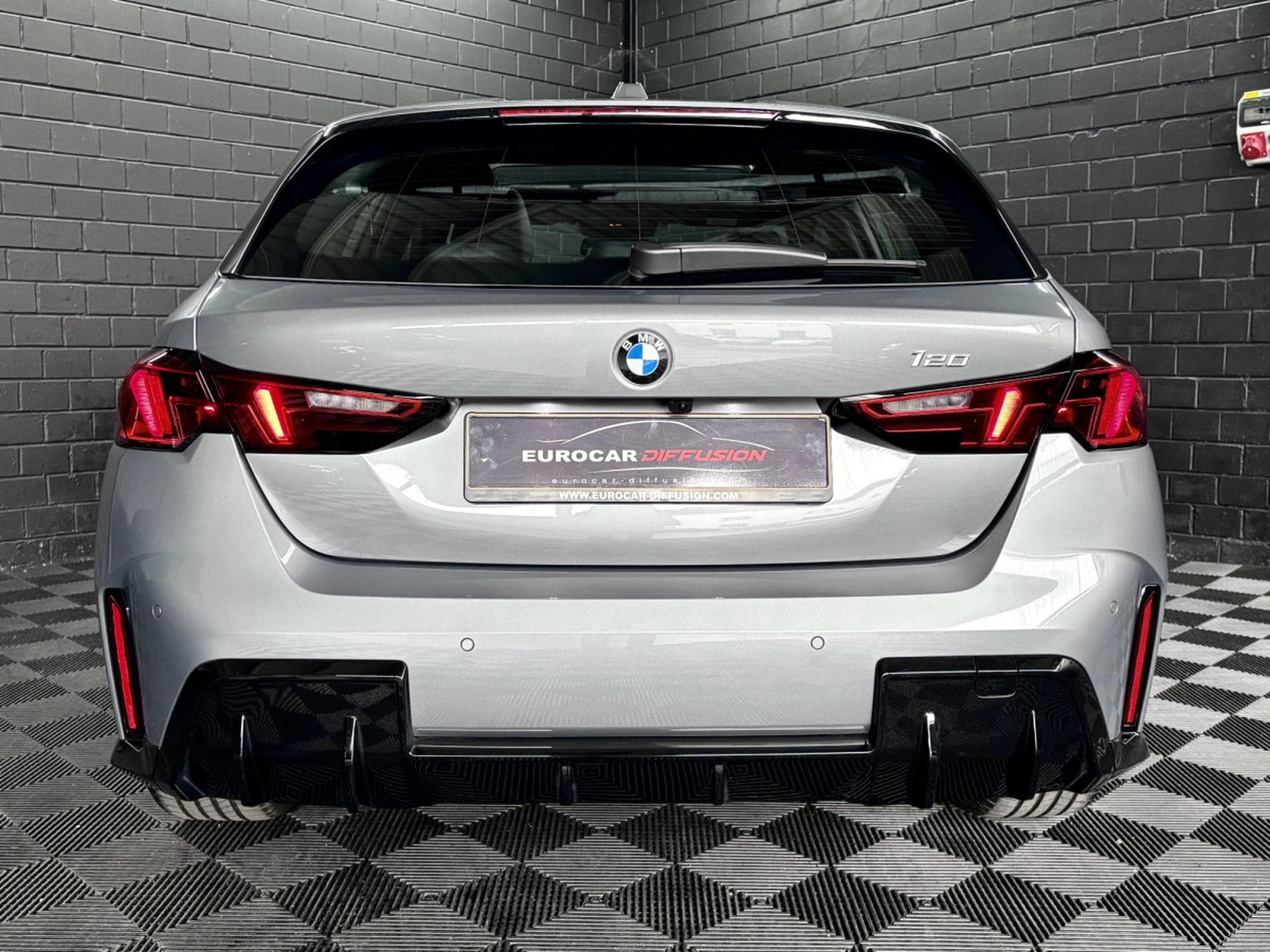 BMW 120 120iA M-Sport 170CV (F70) *PANO*Sièges Chauffants*Shadow Lin (2025) - Photo 6