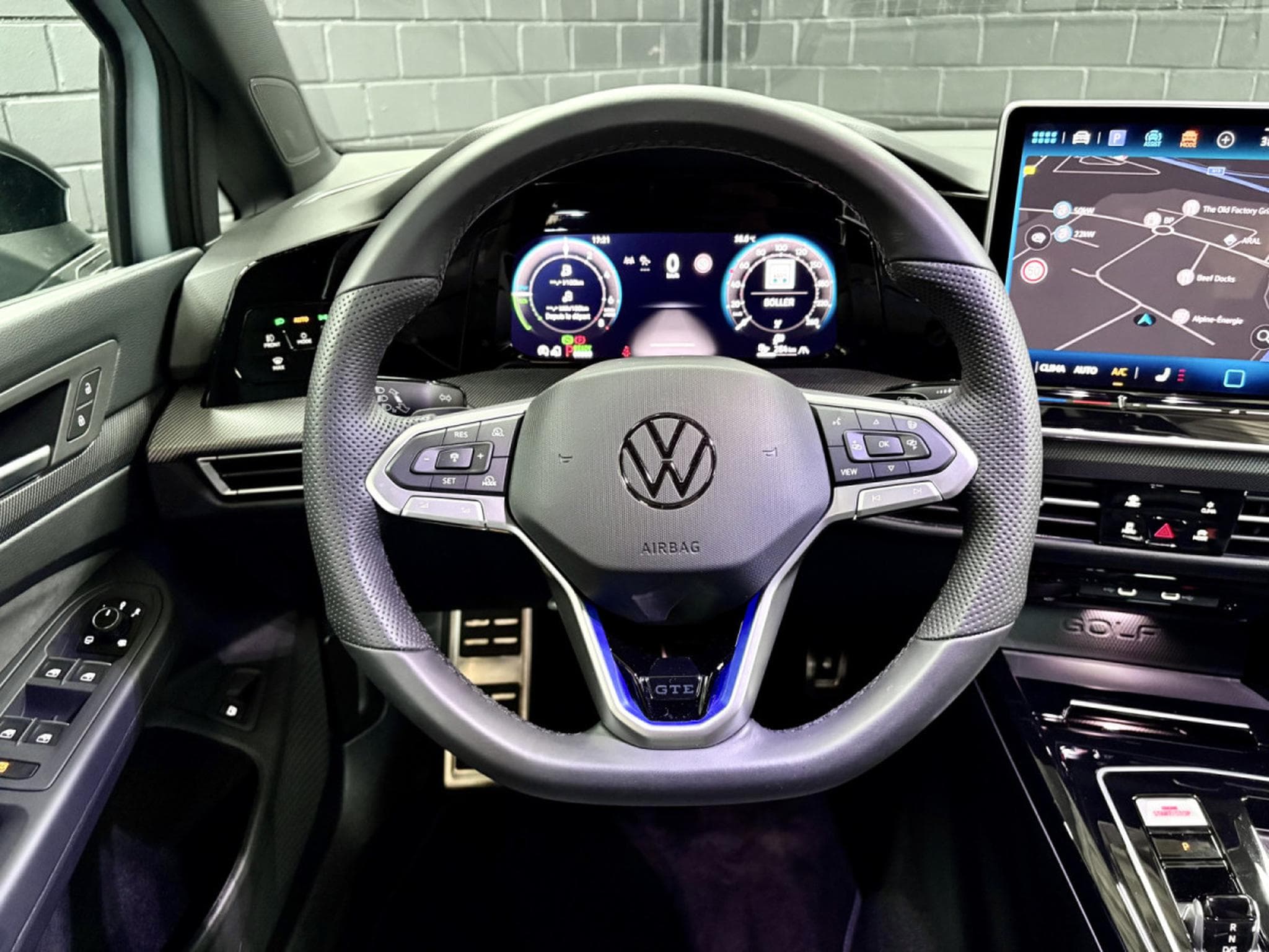 VW Golf GTE PHASE 2  1.5 eHybrid 272 CV DSG 6 *CAM* MATRIX * TÊTE HA (2025) - Photo 7
