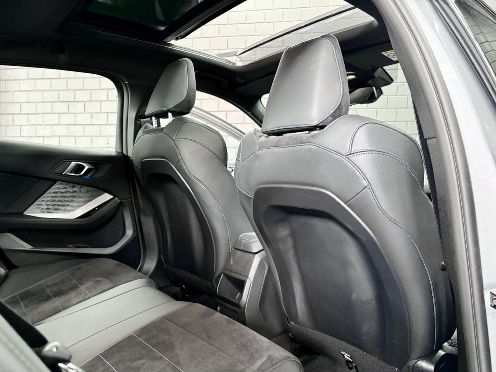 BMW 120 120iA M-Sport 170CV (F70) *PANO*Sièges Chauffants*Shadow Lin (2025) - Photo 24