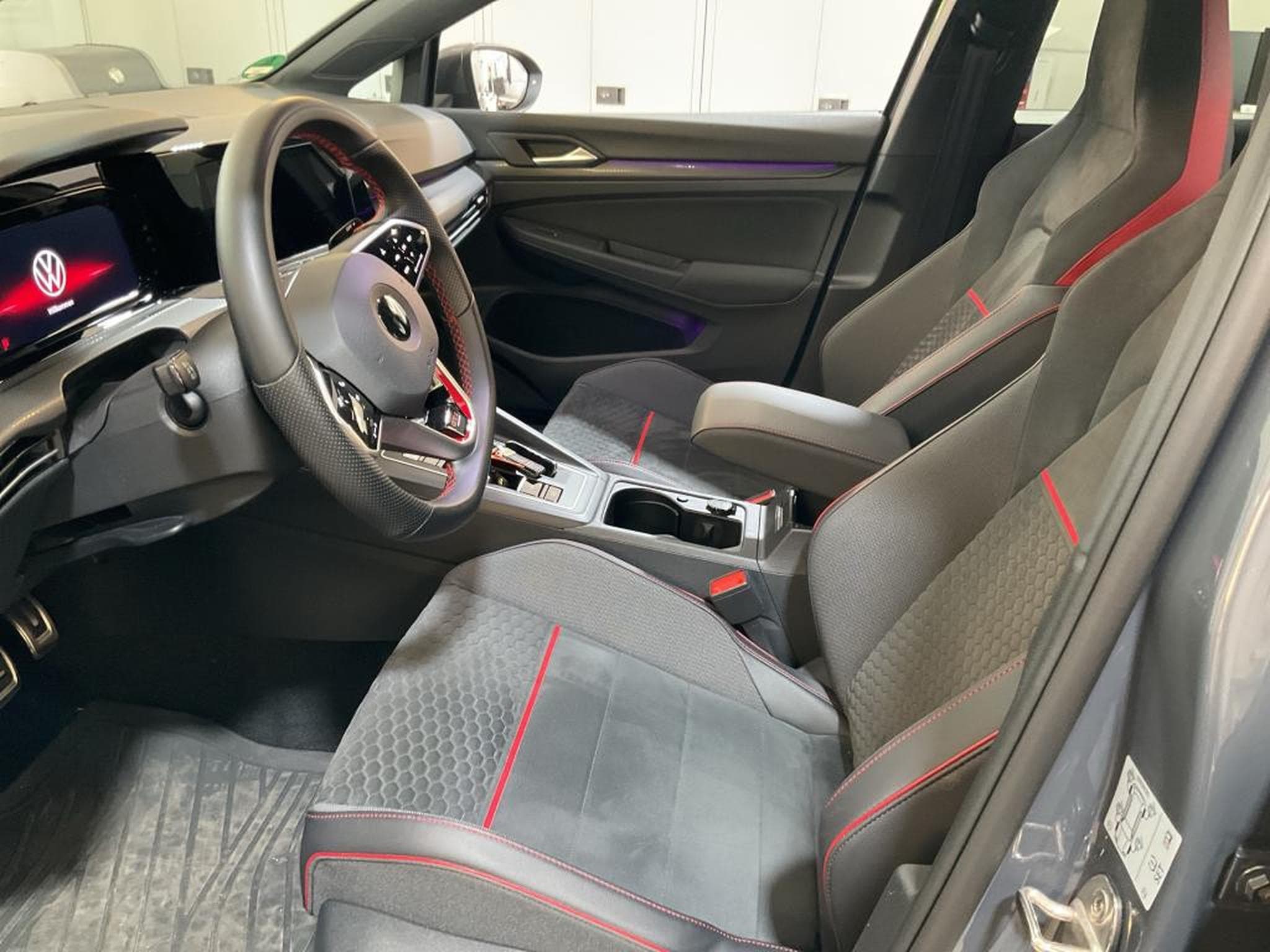VW Golf GTI Clubsport 2.0 TSI 300 CV DSG7 *CARPLAY* (2022) - Photo 4