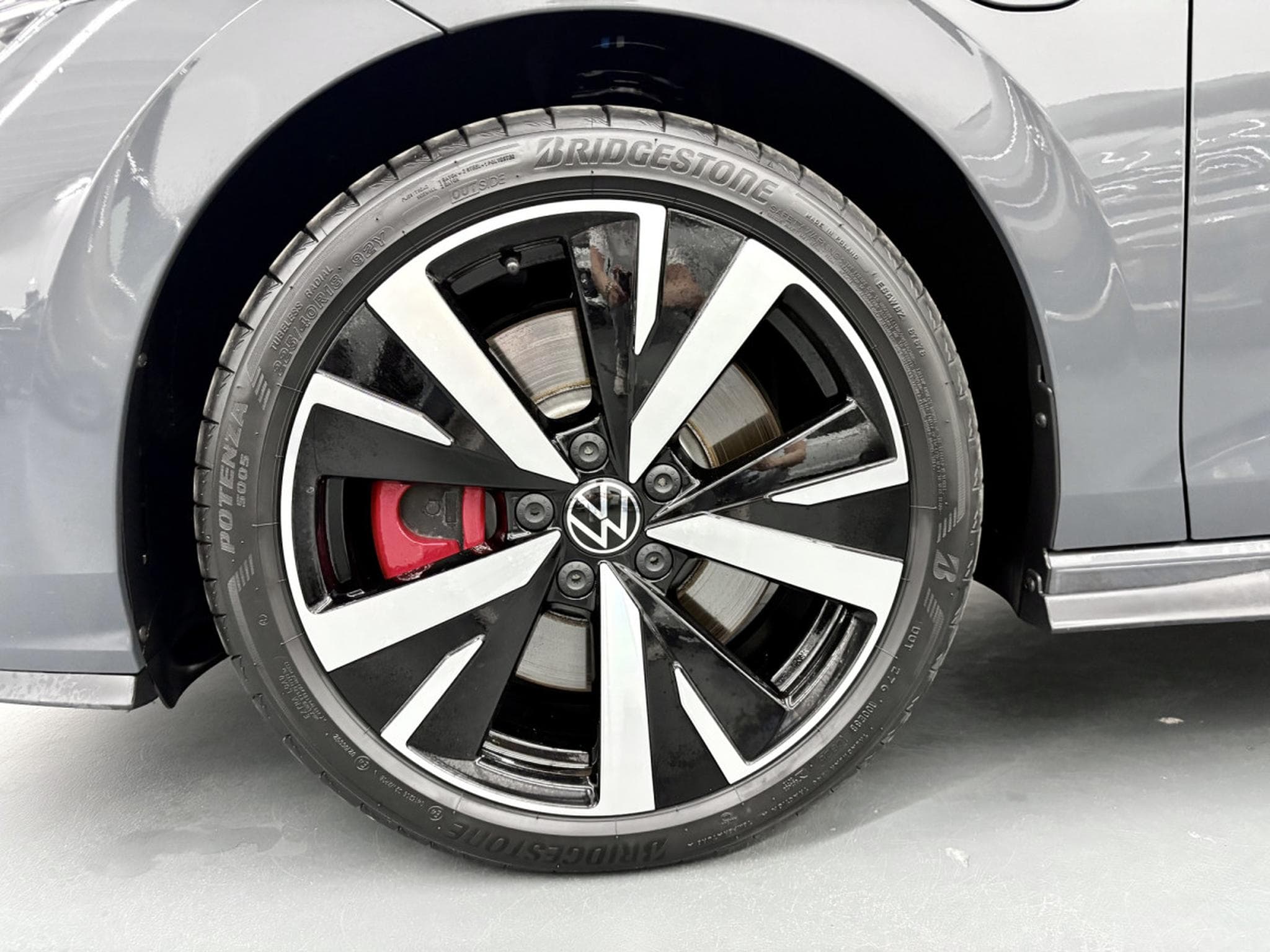 VW Golf GTE PHASE 2  1.5 eHybrid 272 CV DSG 6 *PANO * MATRIX * TÊTE (2025) - Photo 13