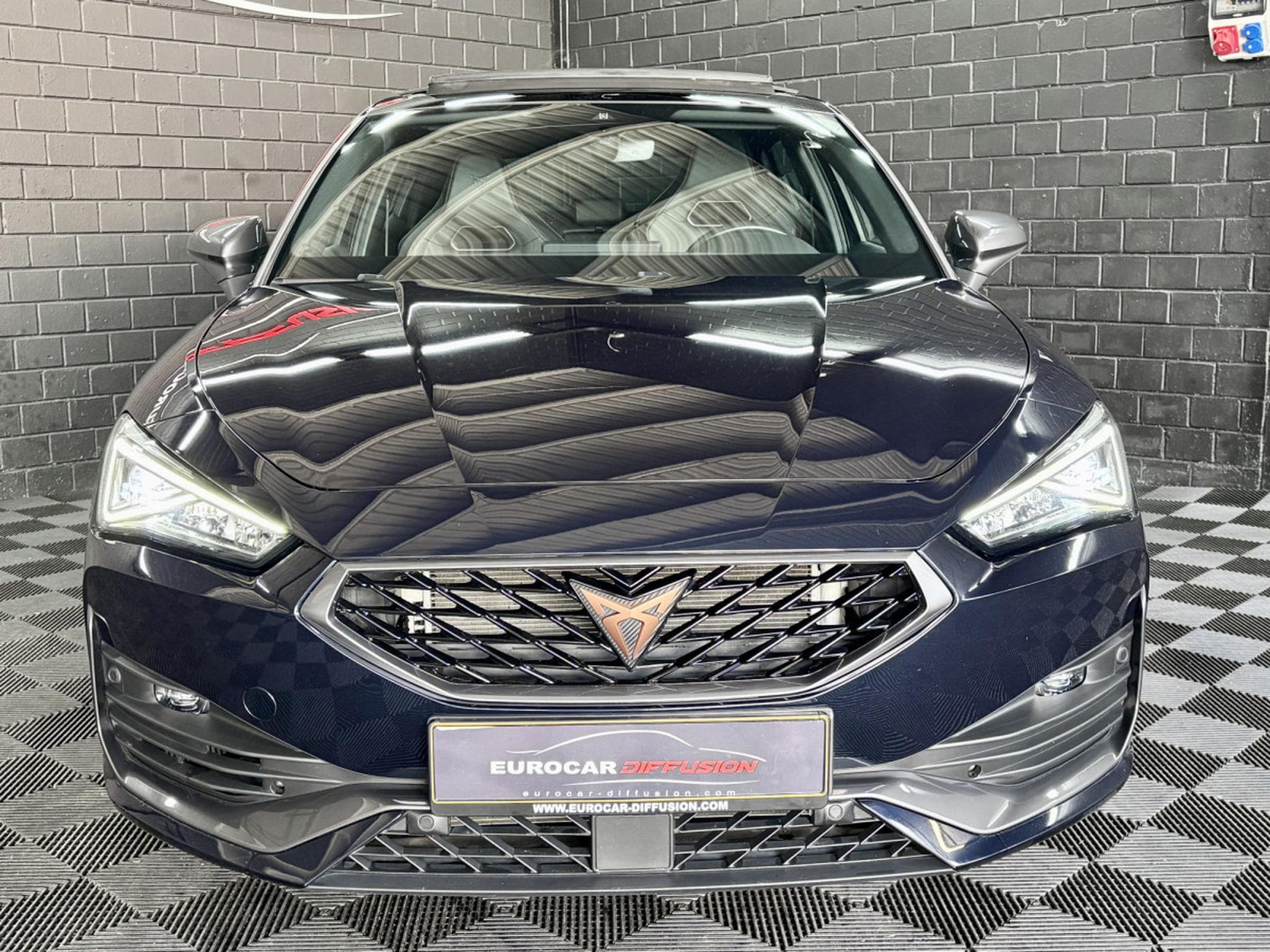 Cupra Leon 2.0 TSI 300CV * PANO * VSS * CAM* (2022) - Photo 2