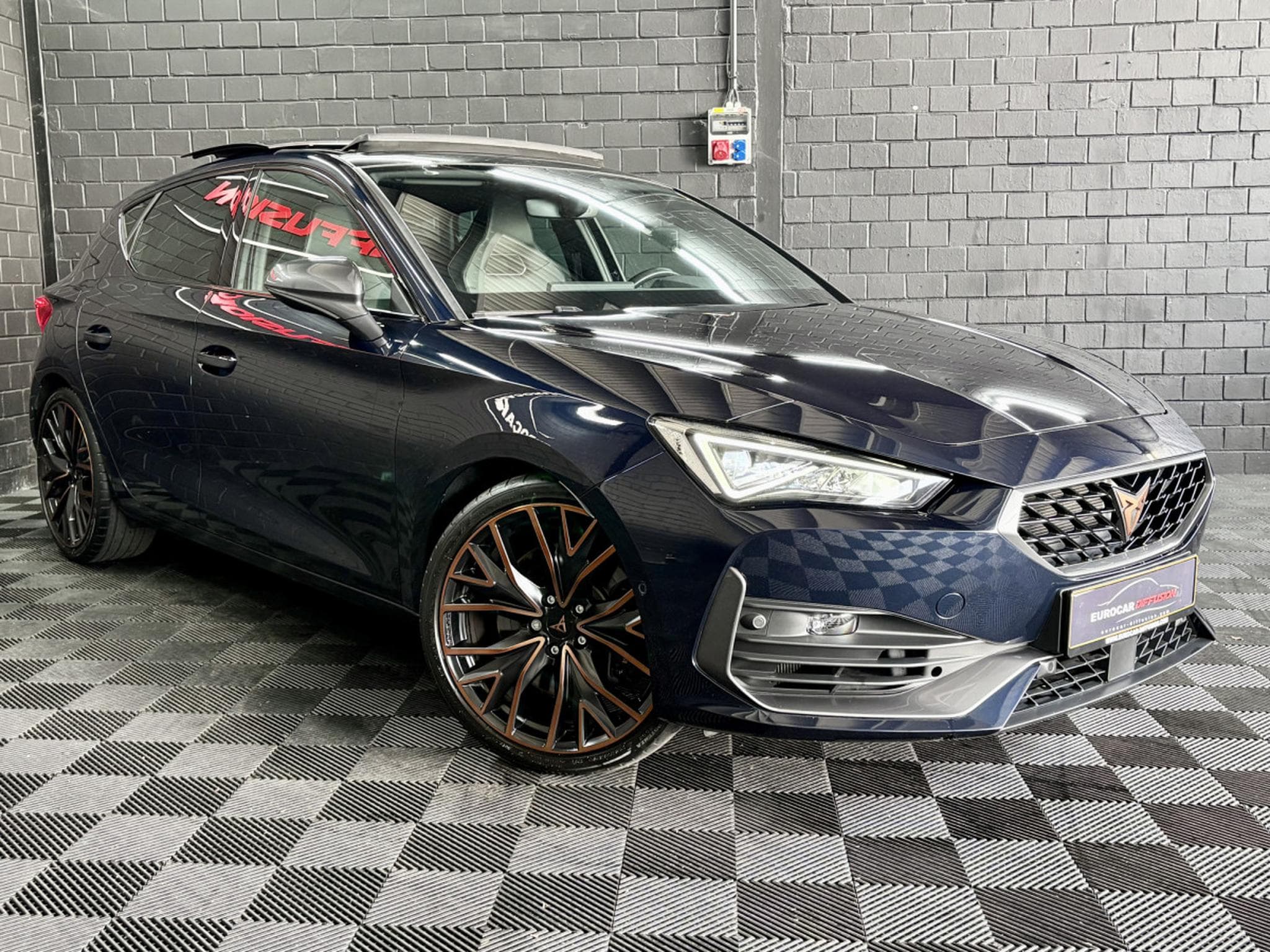 Cupra Leon 2.0 TSI 300CV * PANO * VSS * CAM* (2022) - Photo 3