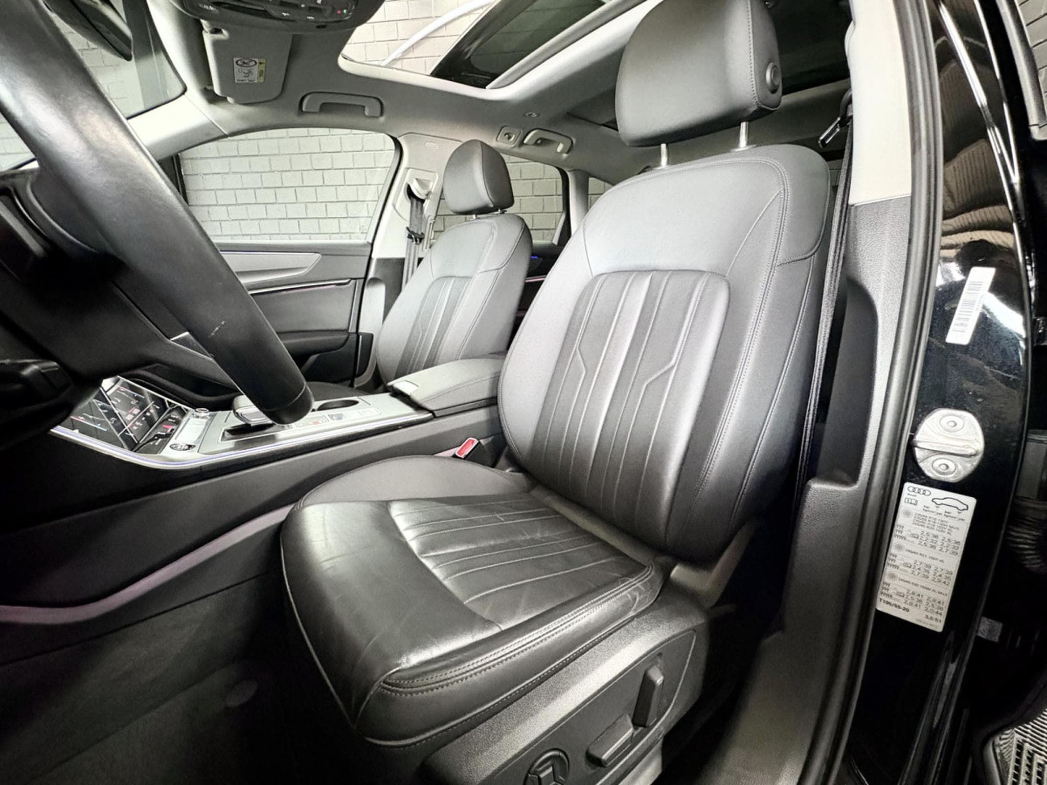 Audi A6 Avant Quattro 2.0 TDI 204 CV S-Tronic *PANO* ATTELAGE* HAYON (2023) - Photo 7