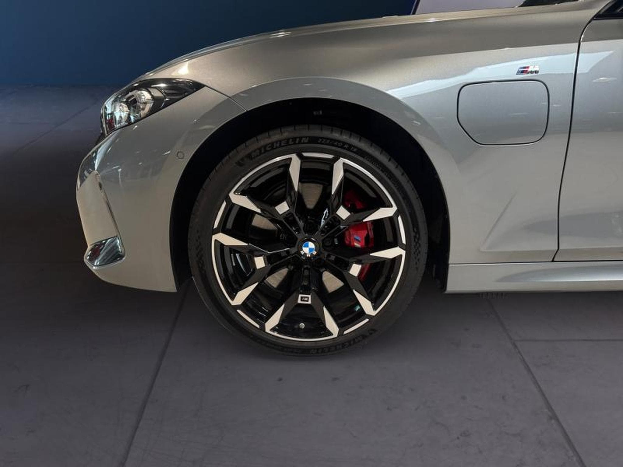 BMW 330 330e Touring M Sport (2025) - Photo 10
