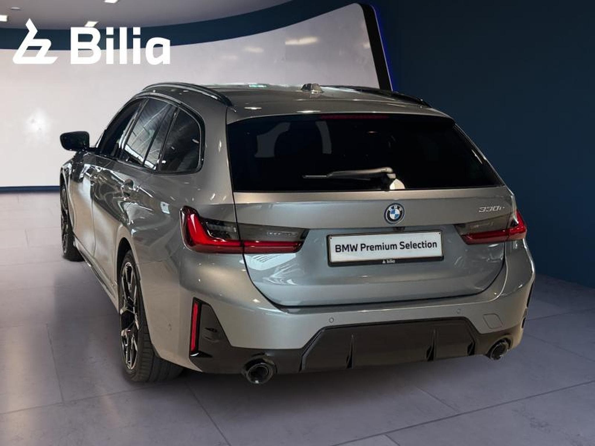 BMW 330 330e Touring M Sport (2025) - Photo 6