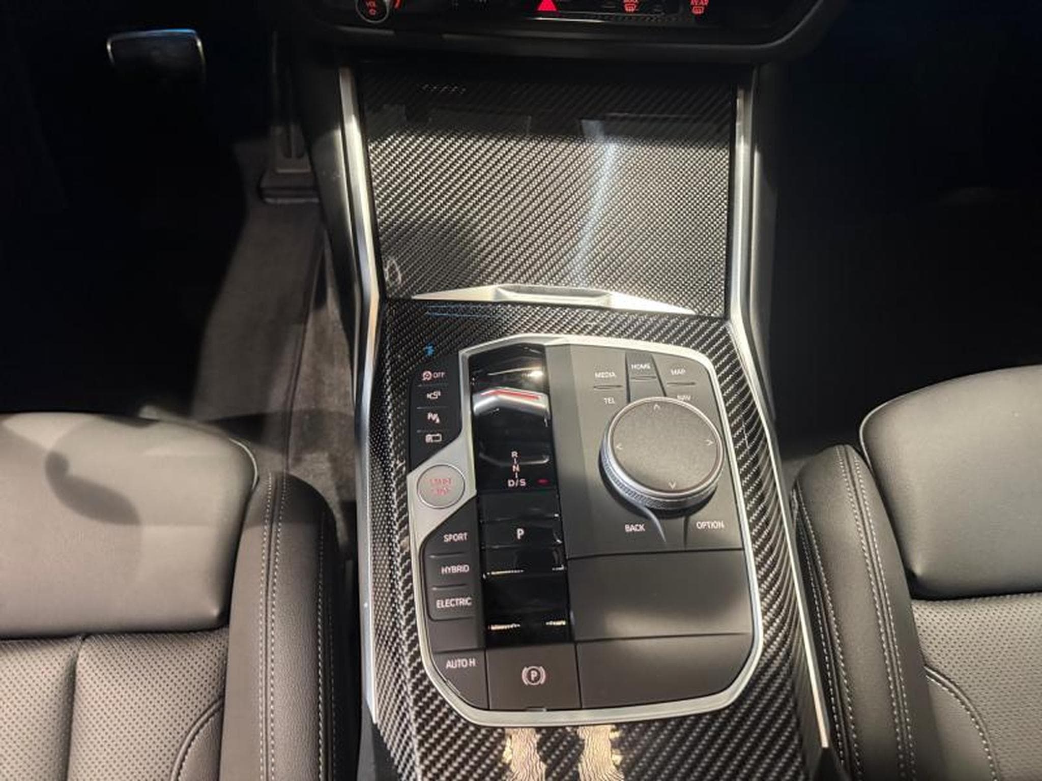 BMW 330 330e Touring M Sport (2025) - Photo 8