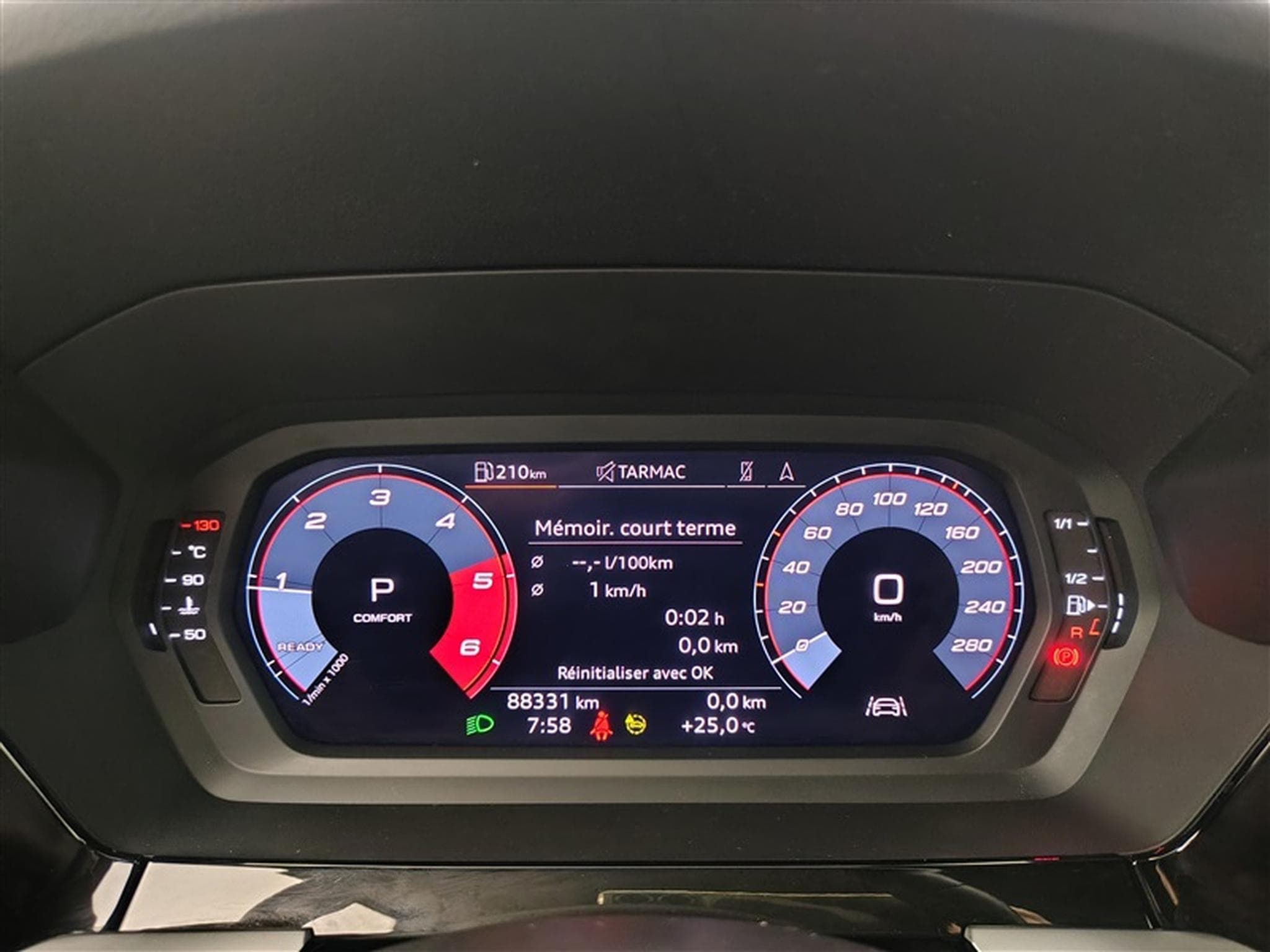 Audi A3 30 TDi Advanced S tronic NAVI/FULL LED/JA17/PDC (2022) - Photo 10
