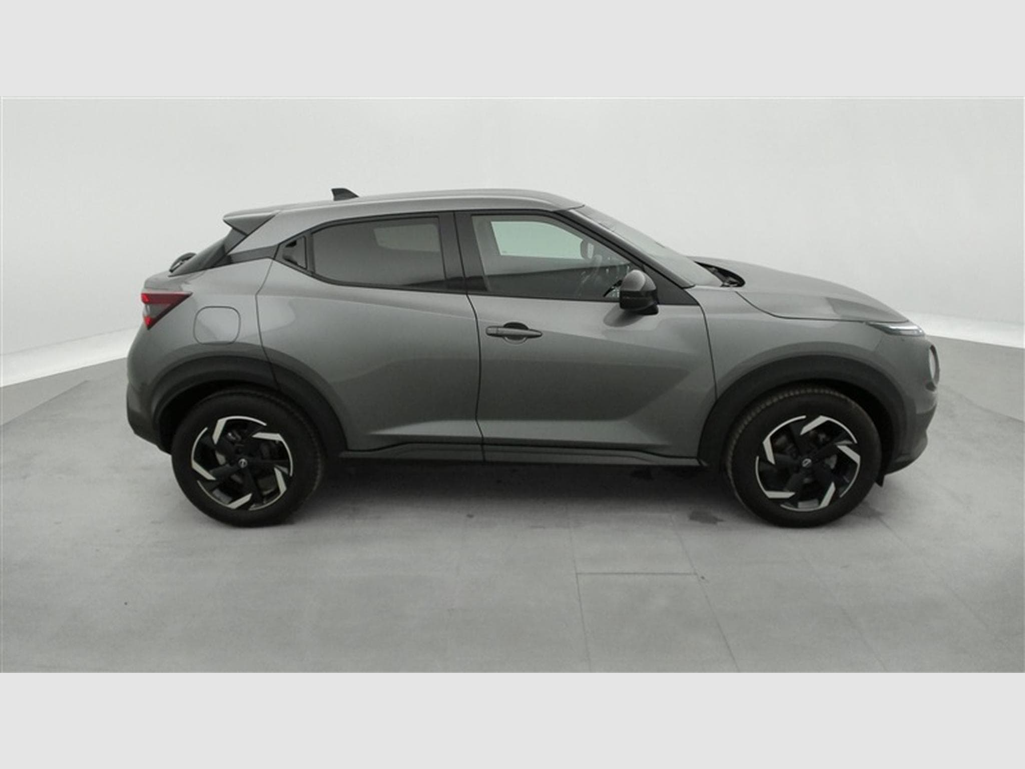 Nissan Juke 1.0 DIG-T 2WD N-Connecta DCT/NAVI/FULL LED/JA17 (2022) - Photo 24
