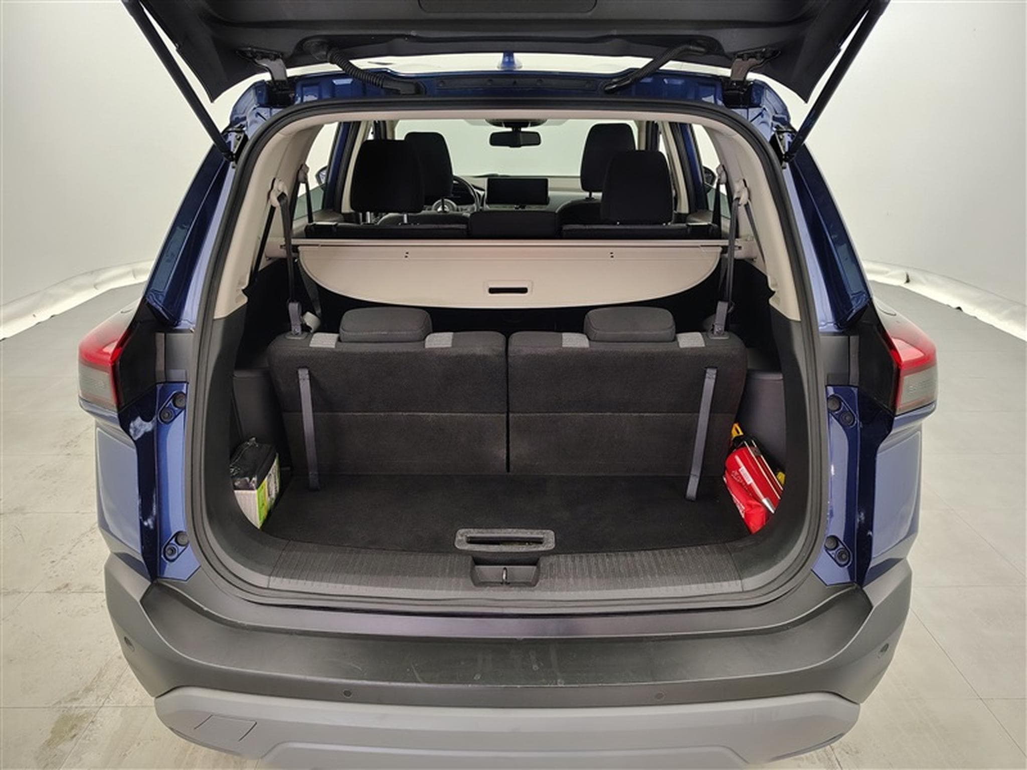 Nissan X-Trail 1.5 DIG-T 2WD N-Connecta 7pl.DCT NAVI / FULL LED (2023) - Photo 14