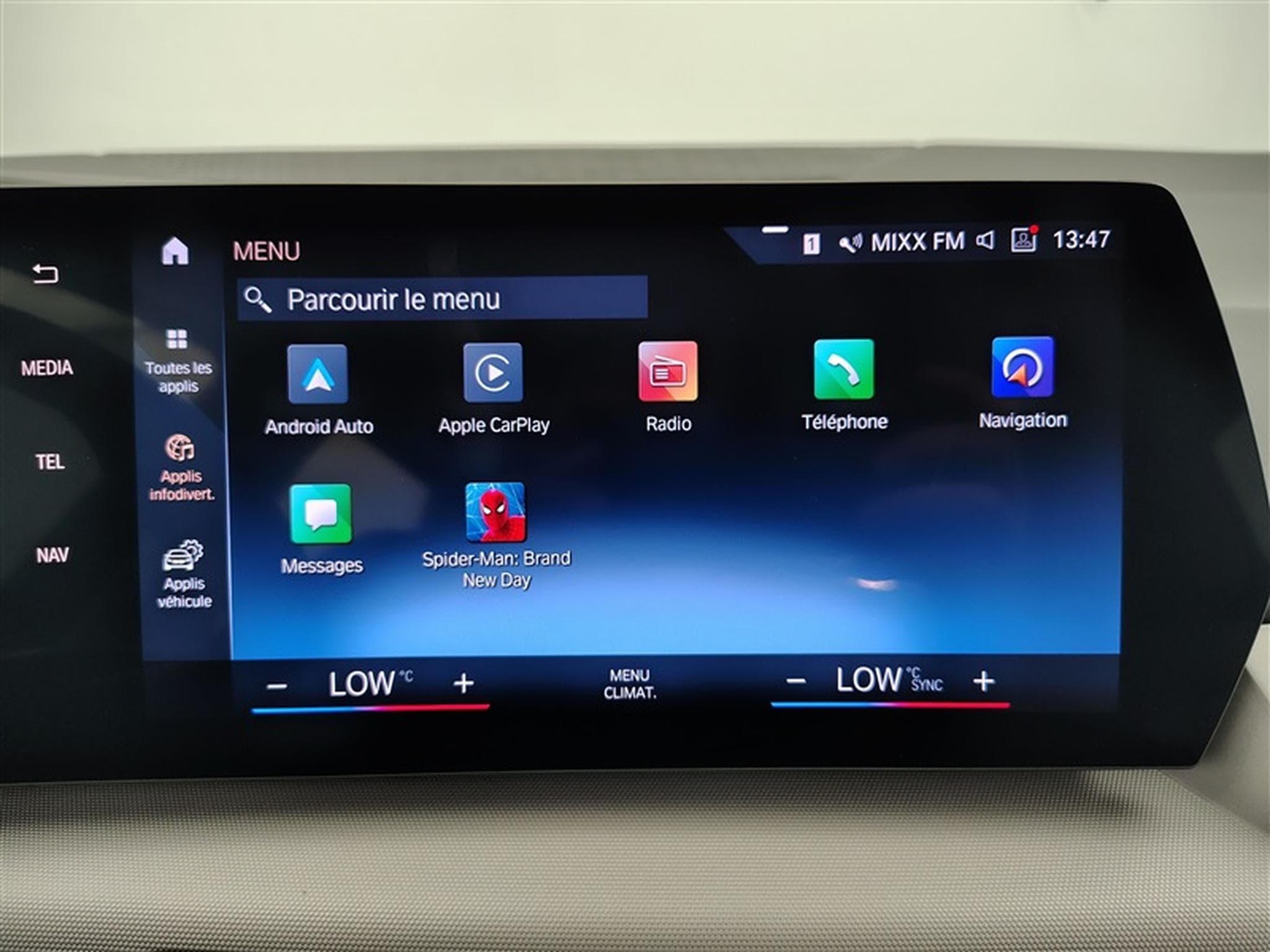 BMW 218 Active Tourer 218iA Cuir Navci / CarPlay / Caméra / ... (2023) - Photo 21