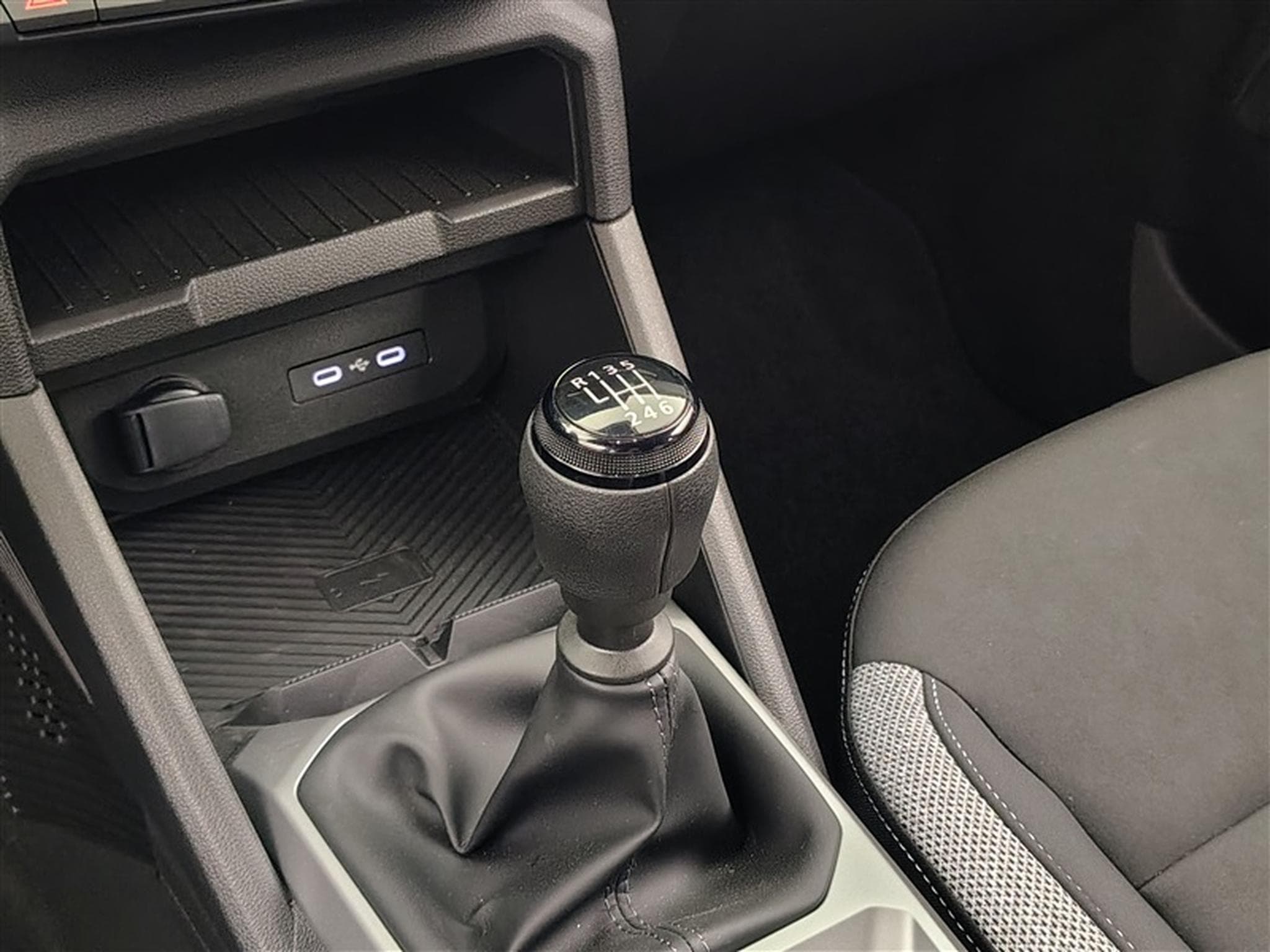 Dacia Bigster Mild Hybrid 140cv Journey à adapter (2026) - Photo 12