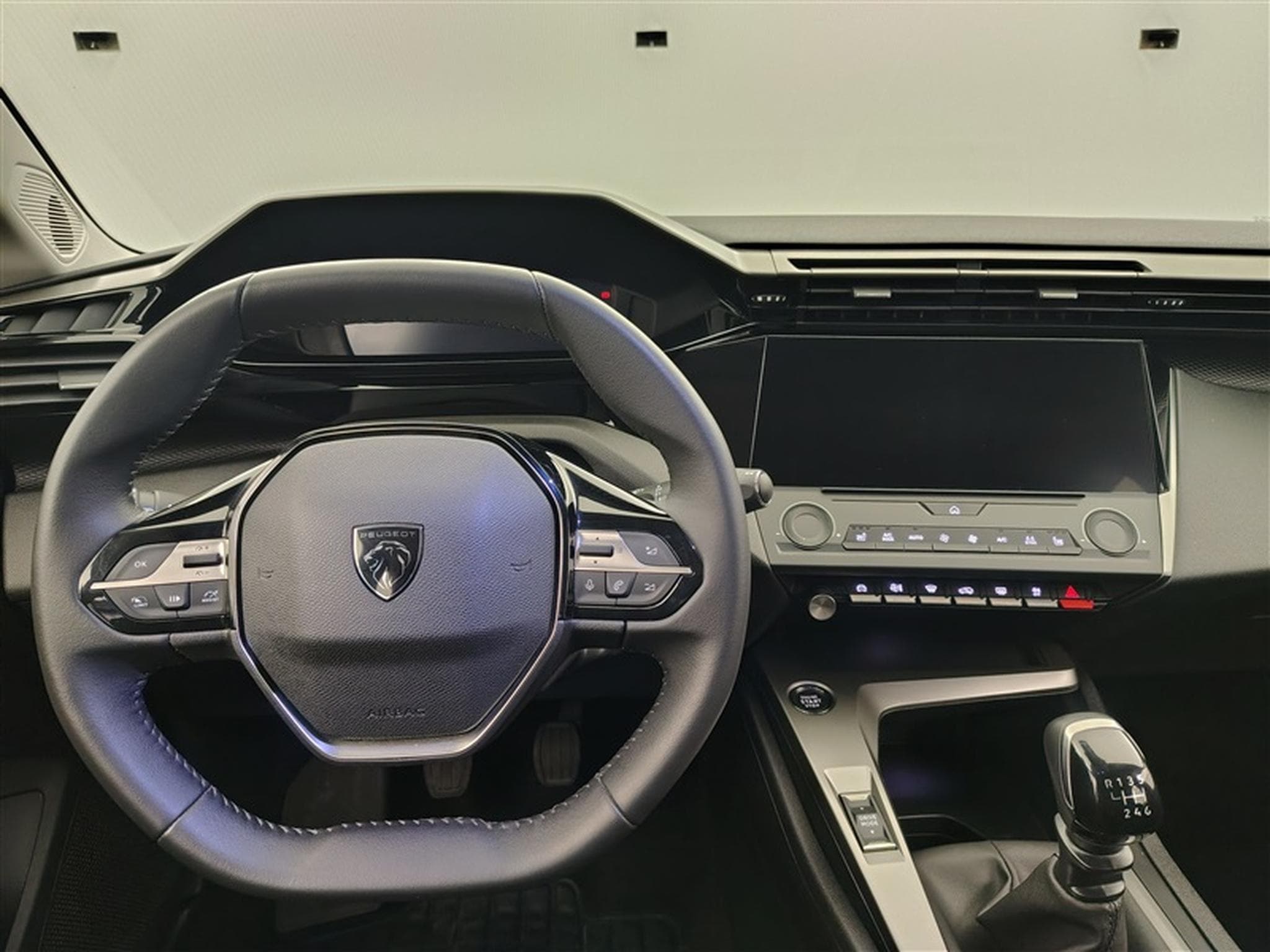 Peugeot 308 1.2 PureTech Style *CARPLAY/FULL LED/PDC/JA16* (2023) - Photo 9