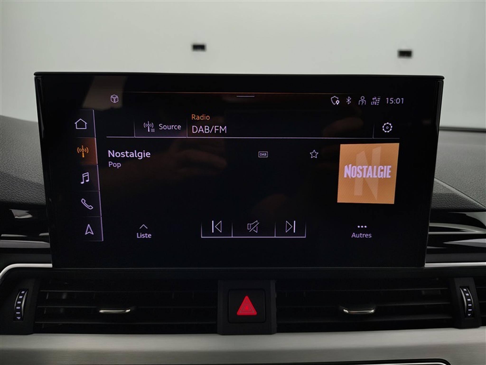 Audi A4 40 TDI QUATTRO S-Tronic S-Line (2025) - Photo 11