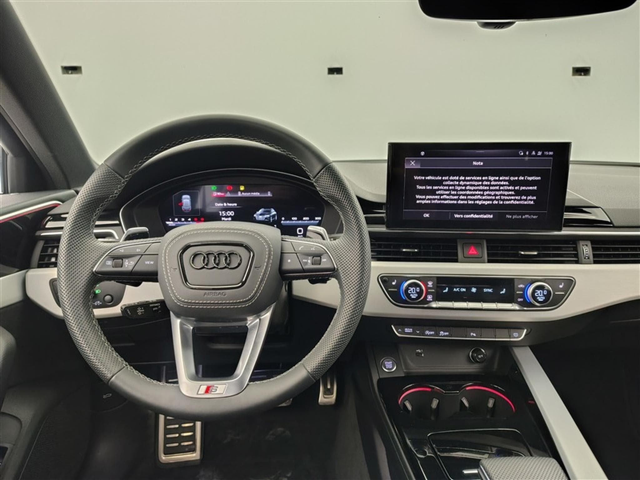 Audi A4 40 TDI QUATTRO S-Tronic S-Line (2025) - Photo 9