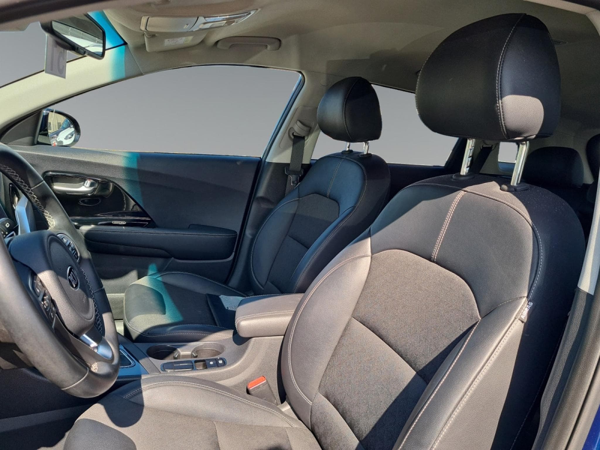 Kia Niro More 1.6 GDi HEV 6DCT (2021) - Photo 10