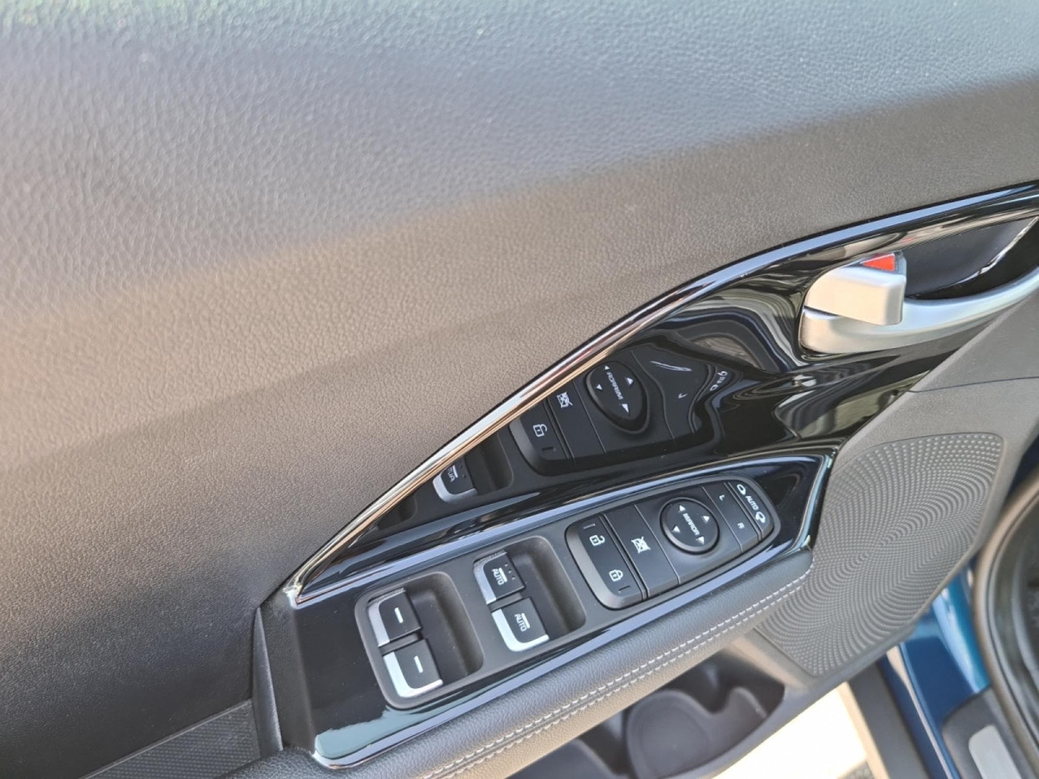 Kia Niro More 1.6 GDi HEV 6DCT (2021) - Photo 11
