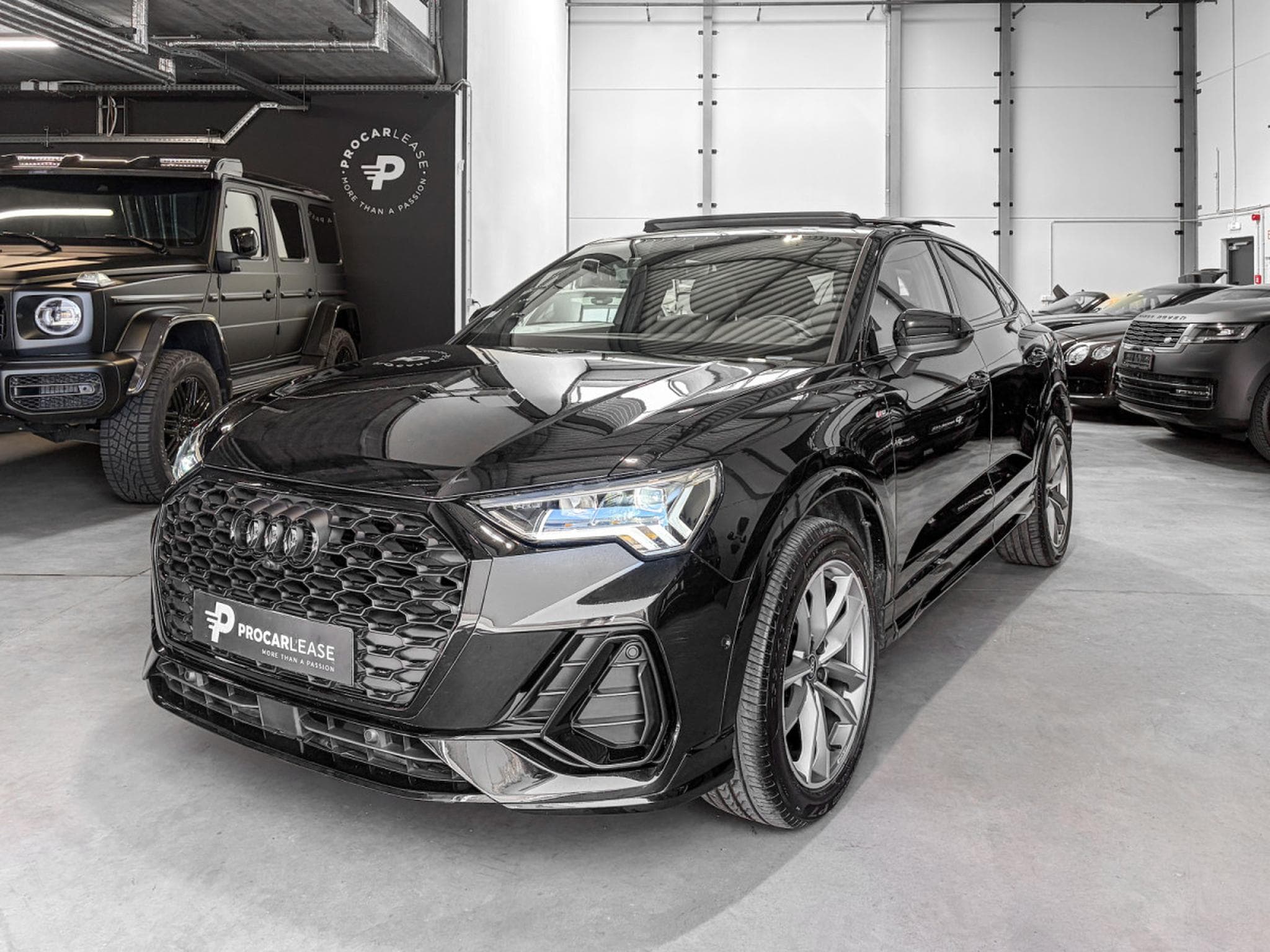 Audi Q3 Q3 Sportback 35 TFSI S line/Pano/19/360°/ (2021) - Photo 1